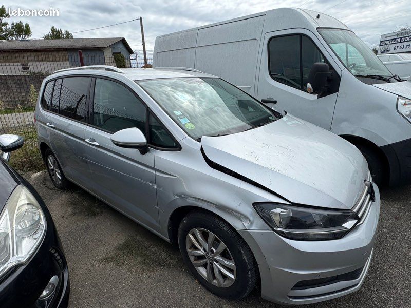VW TOURAN 1.6TDI 115CH Boite Automatique 