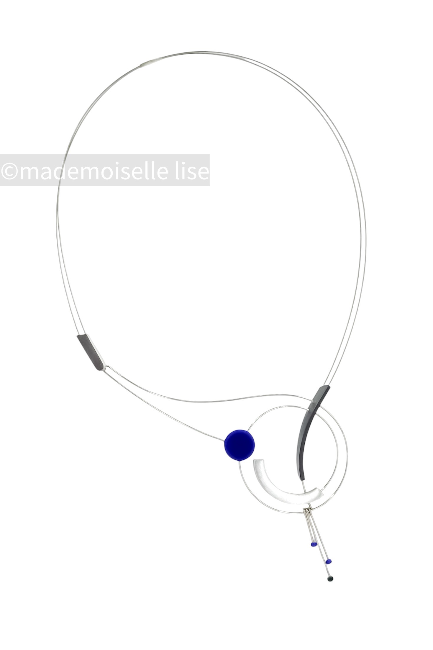 Collier C24