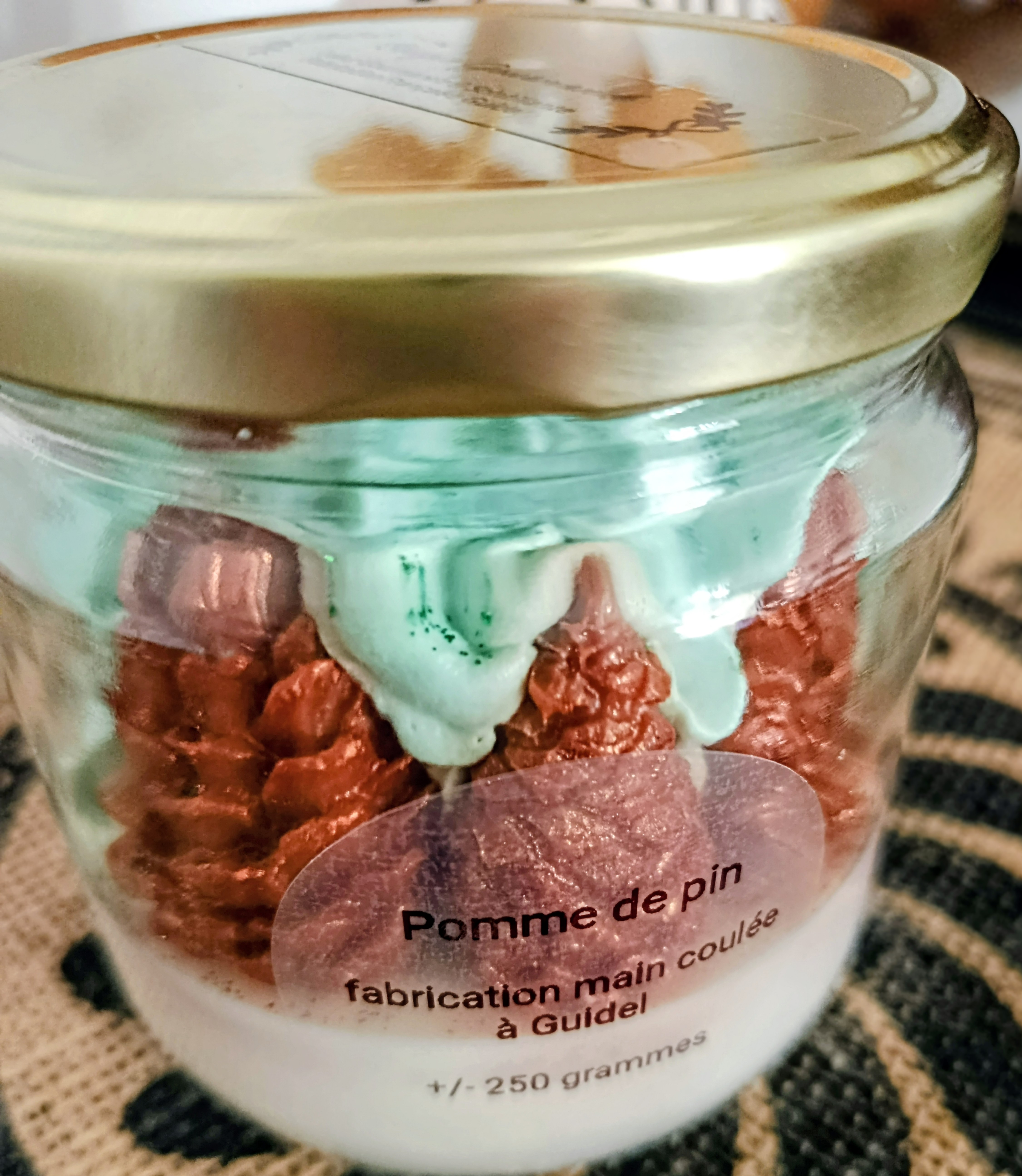 bougie gourmande pomme de pin