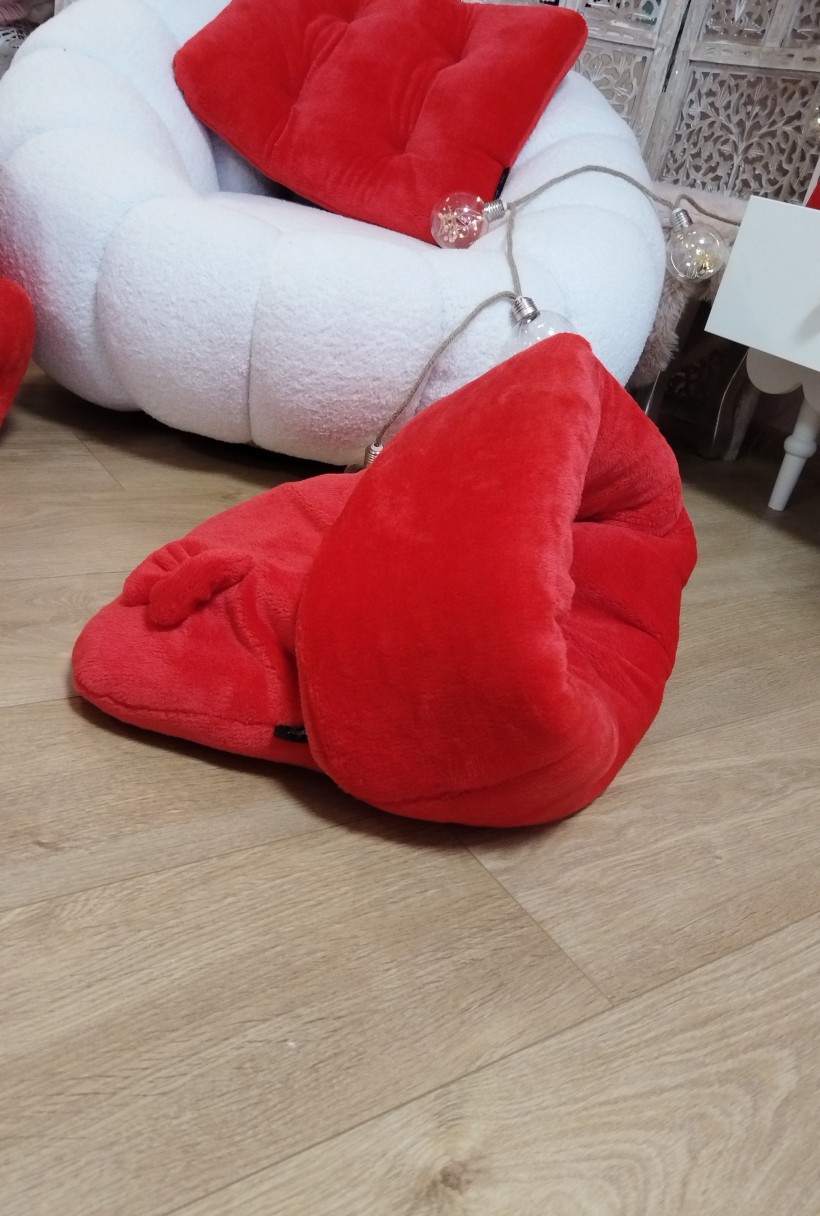 Nid Douillet Pilou Rouge Passion