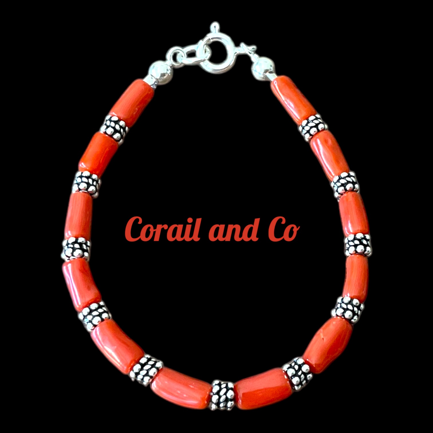 Bracelet corail tube et perles d’argent 