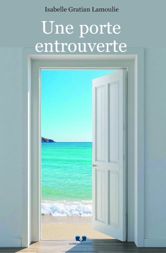 Une porte entrouverte
