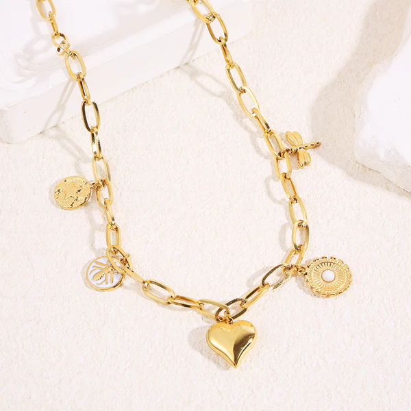 Collier dorés  libellule et cœur