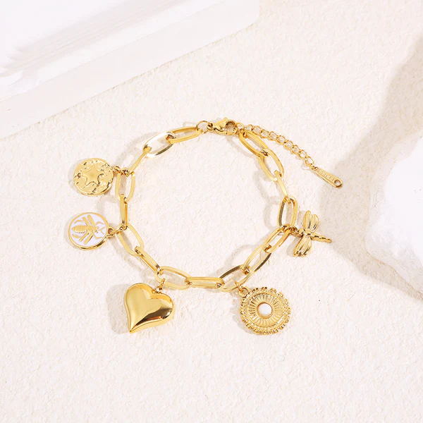 Bracelet maillons breloques cœur et libellule