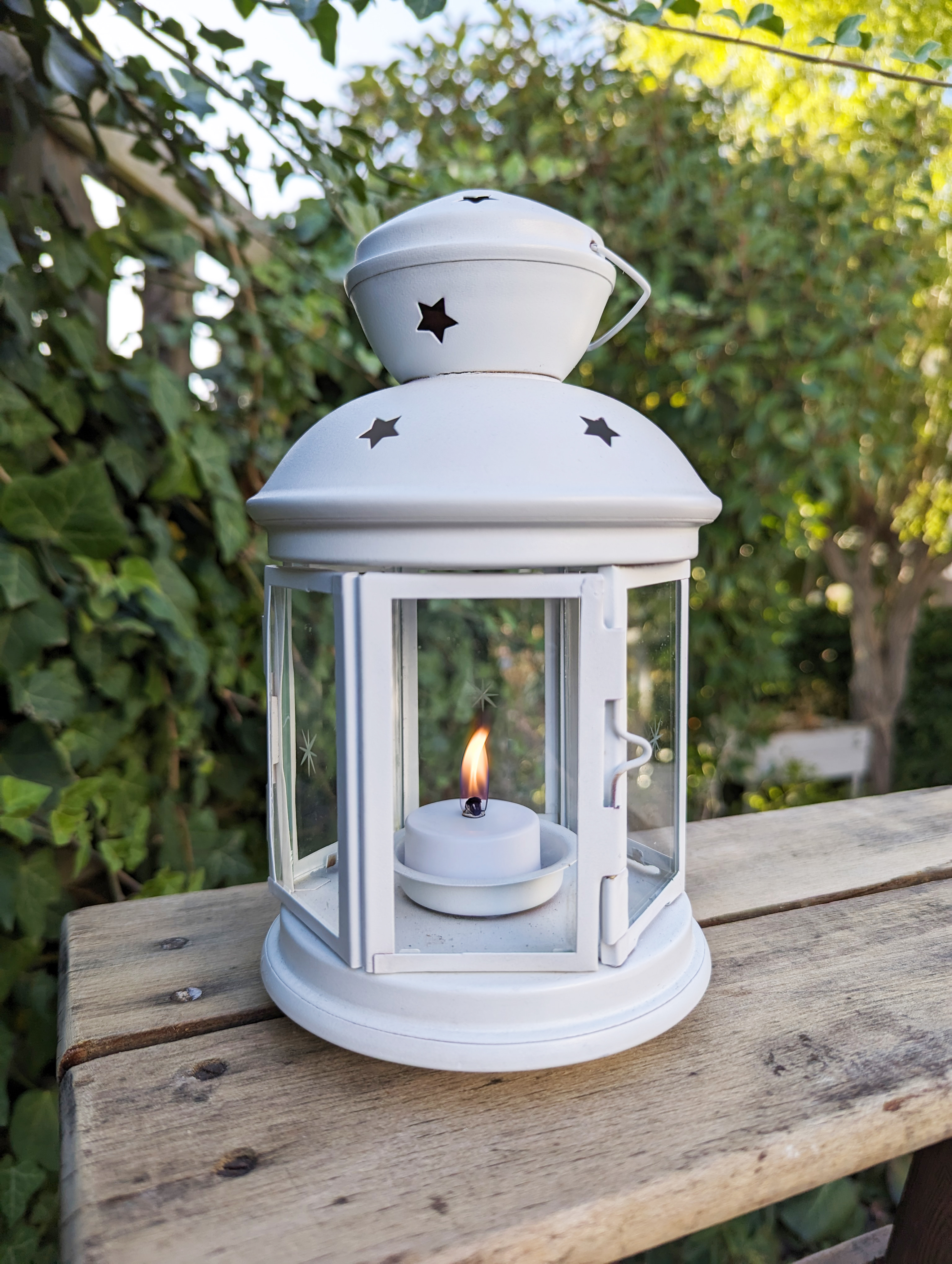 Petite lanterne en métal étoiles
