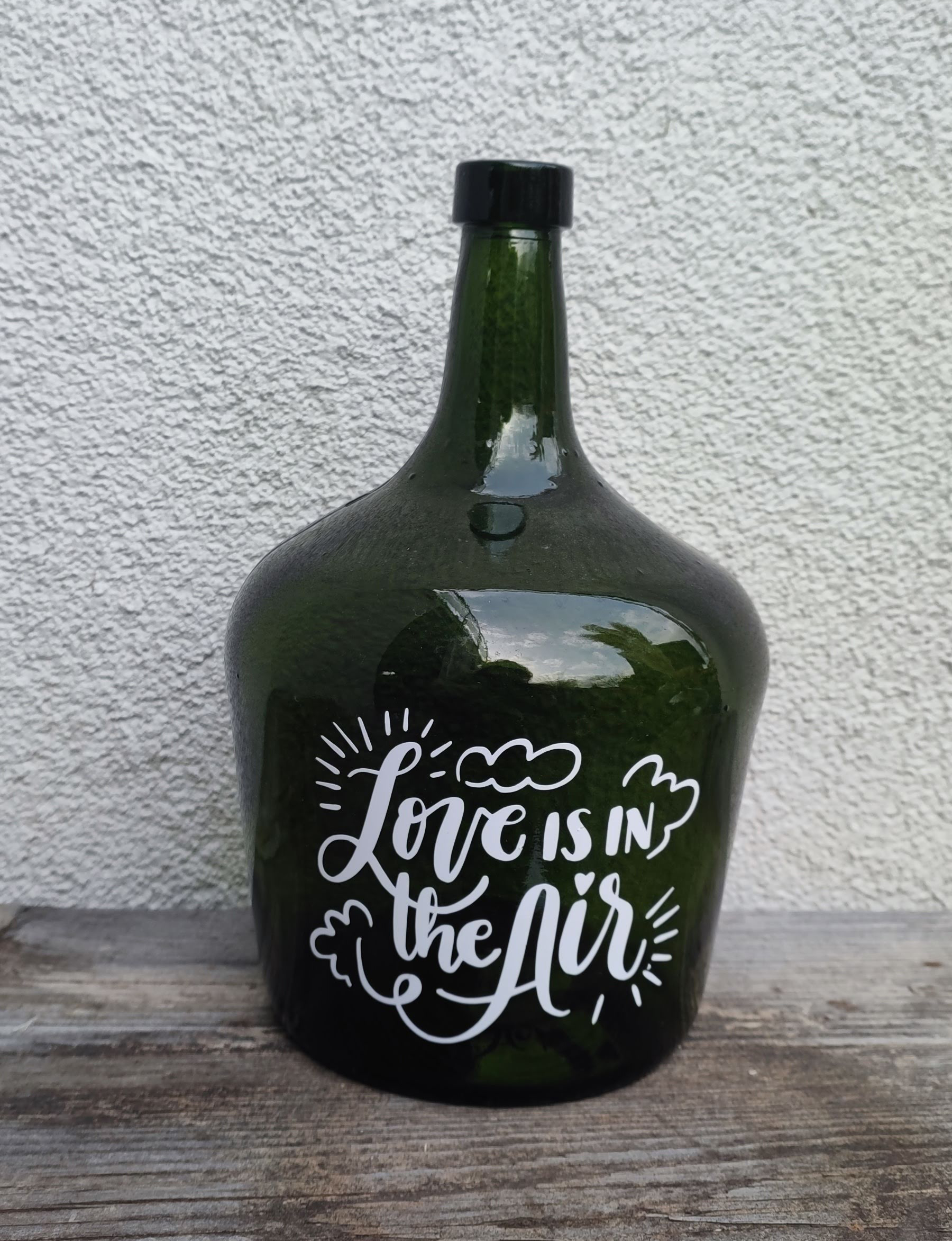 Petite Dame-Jeanne “Love is in the Air”