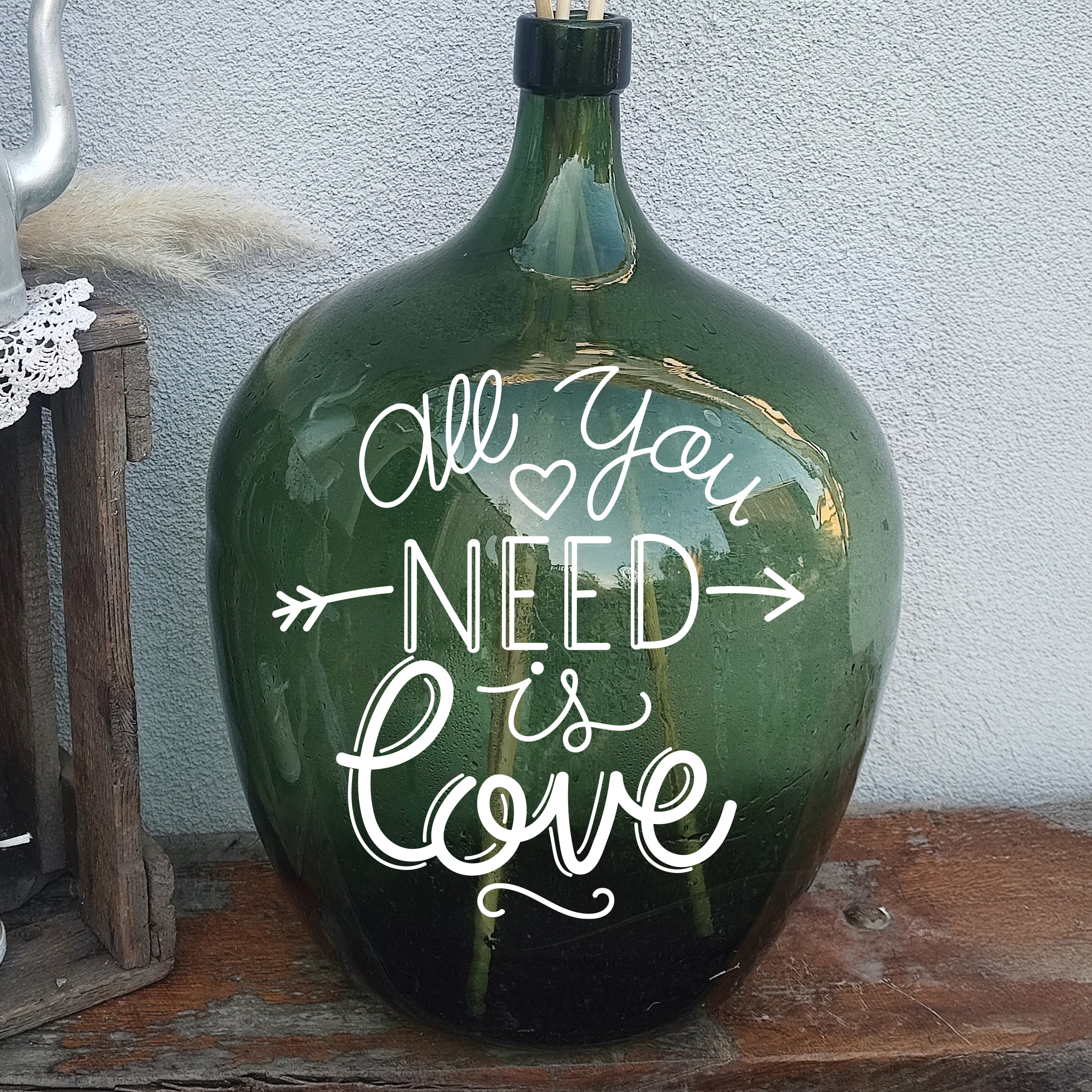 Grande Dame-Jeanne “All you need is love”