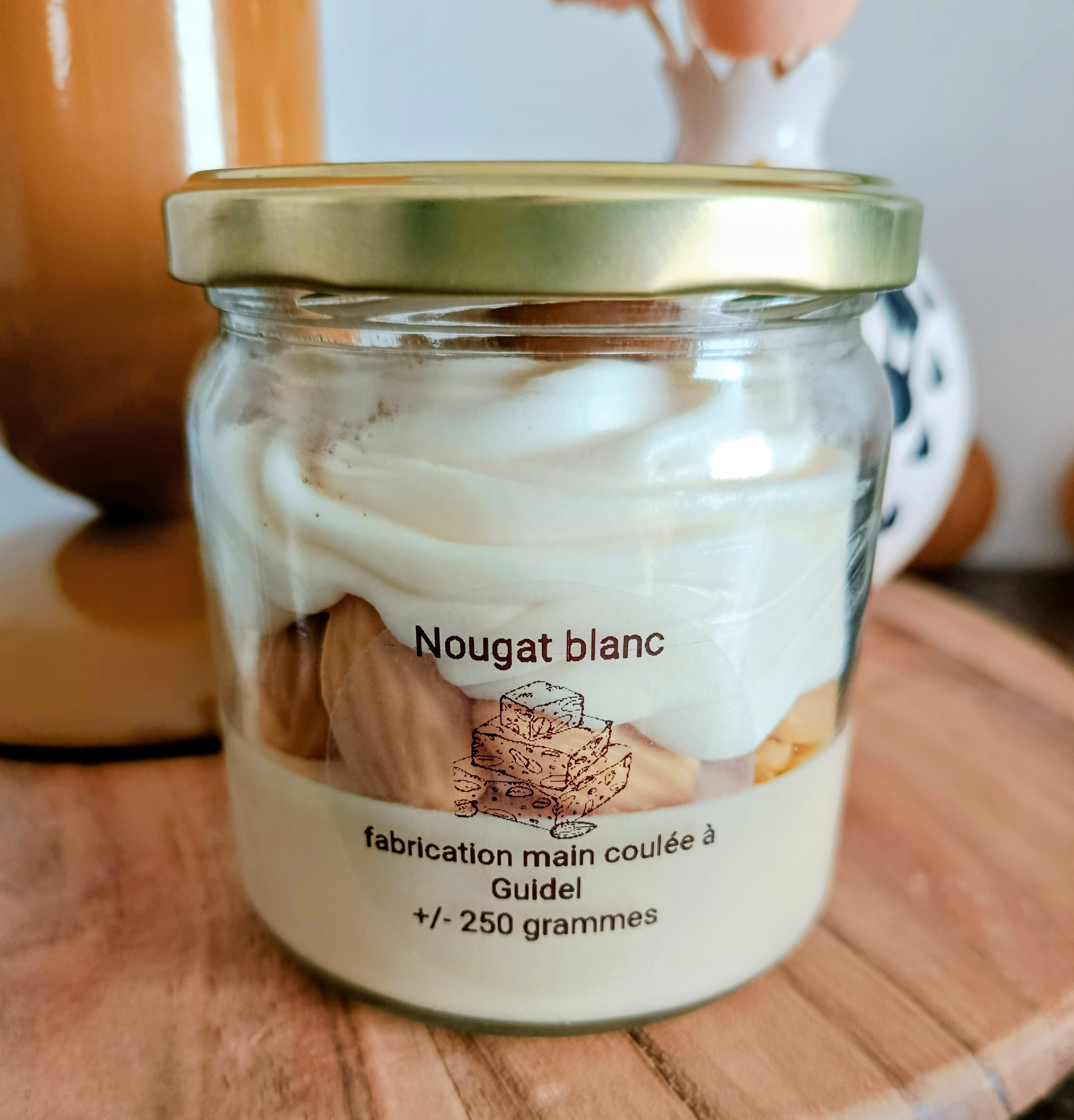 bougie gourmande nougat blanc