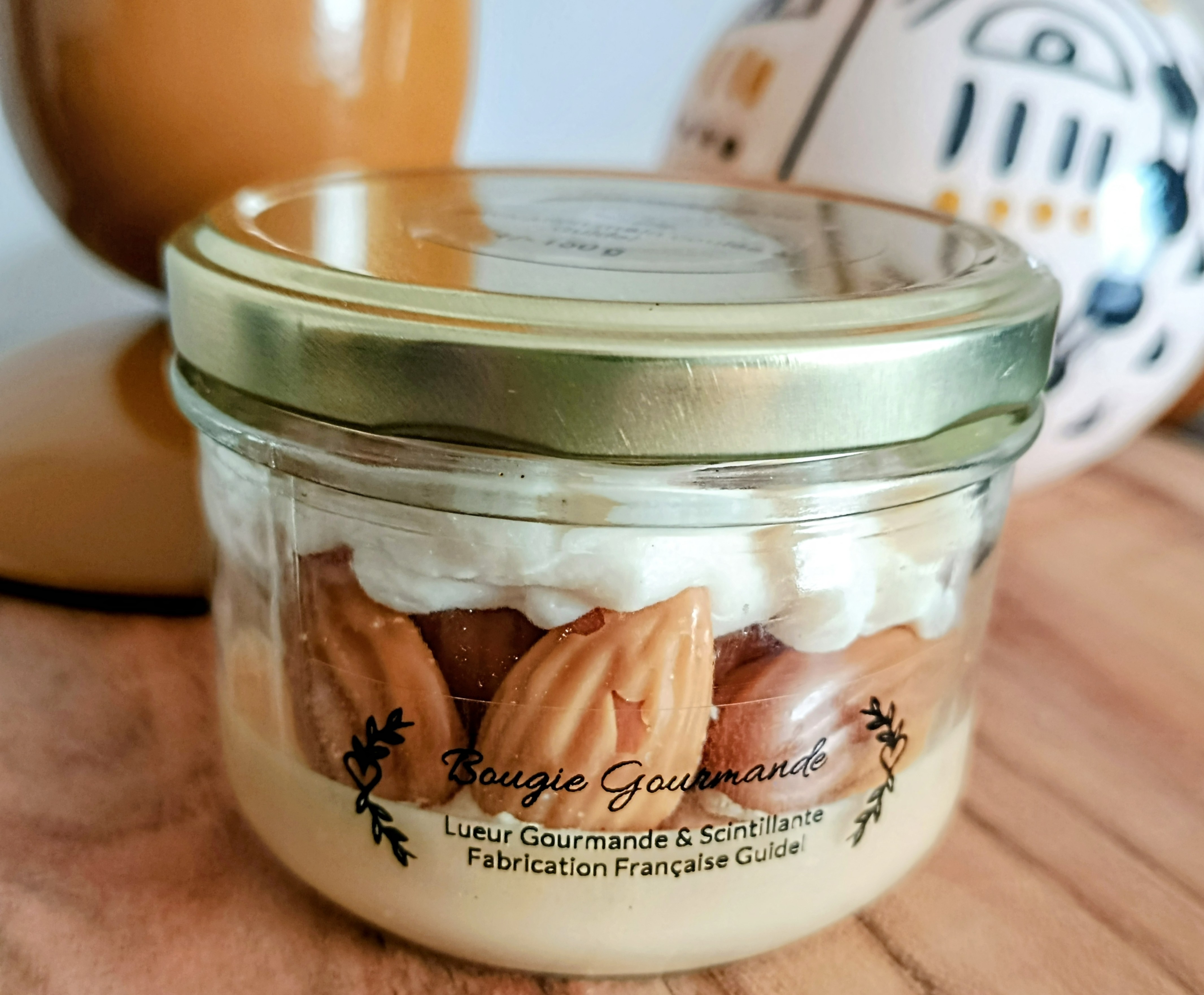 bougie gourmande éphémère   150g Nougat blanc 