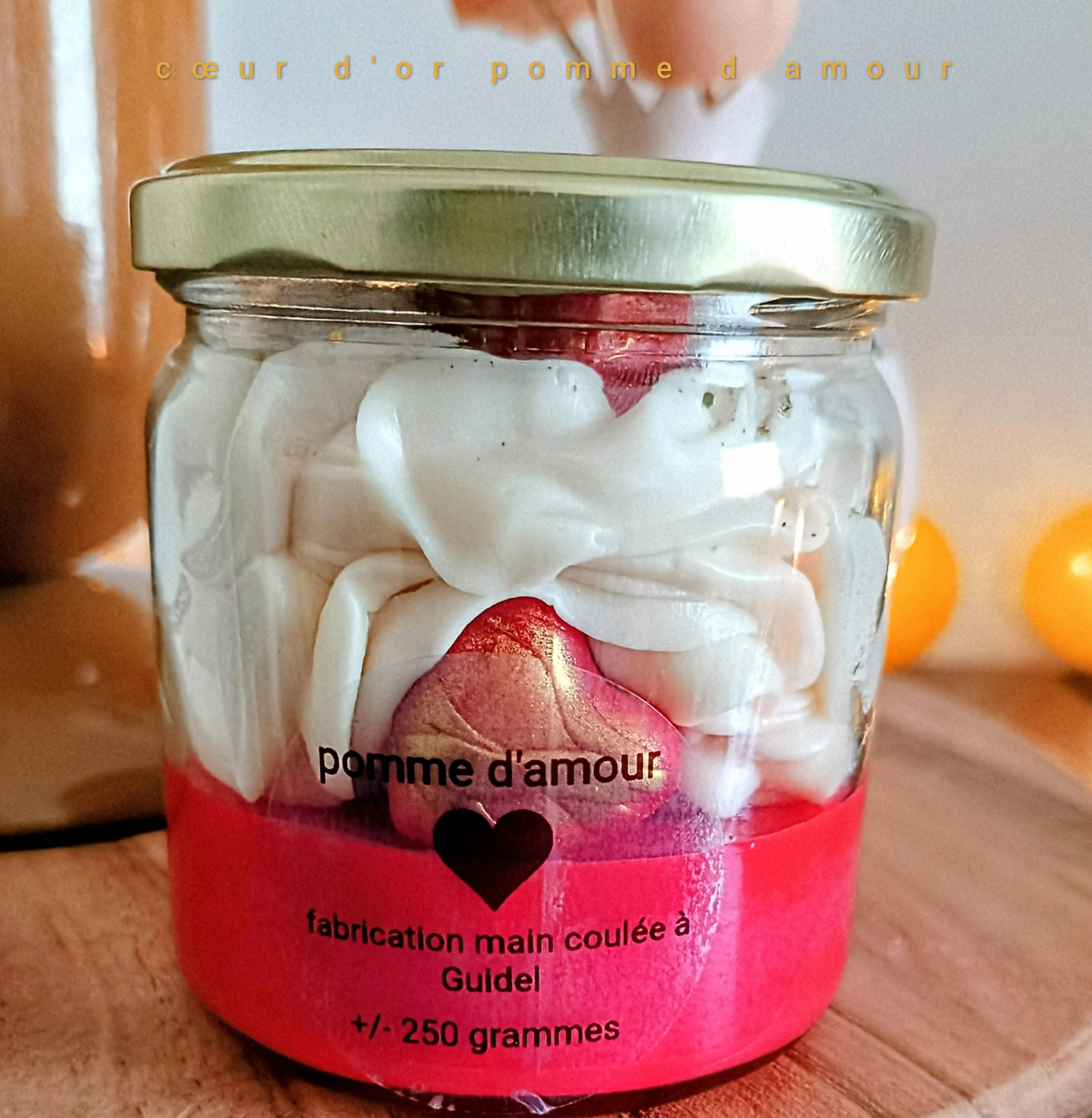 bougie gourmande pomme d 'amour (coeur)