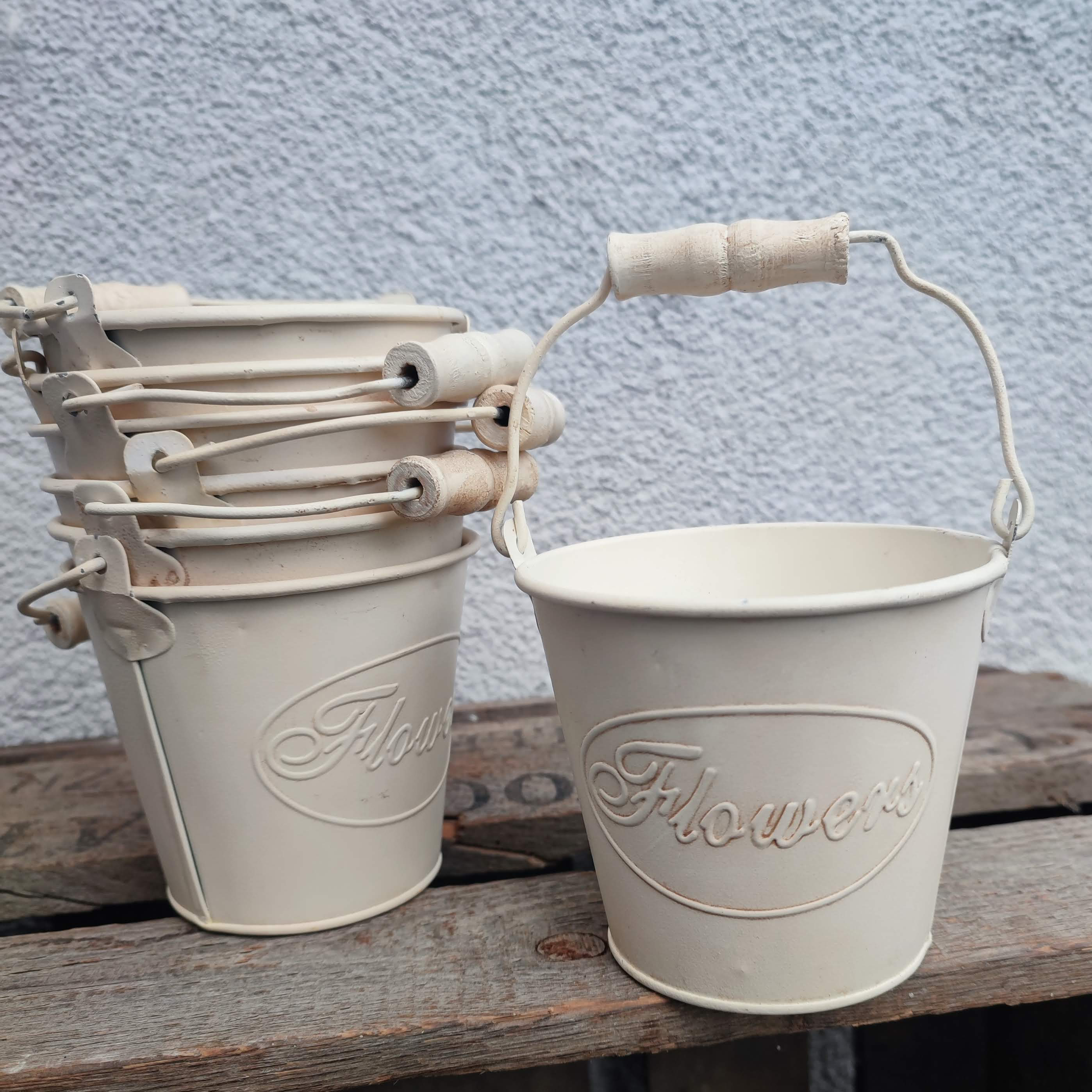 Lot de 7 petits seaux beige avec anses bois