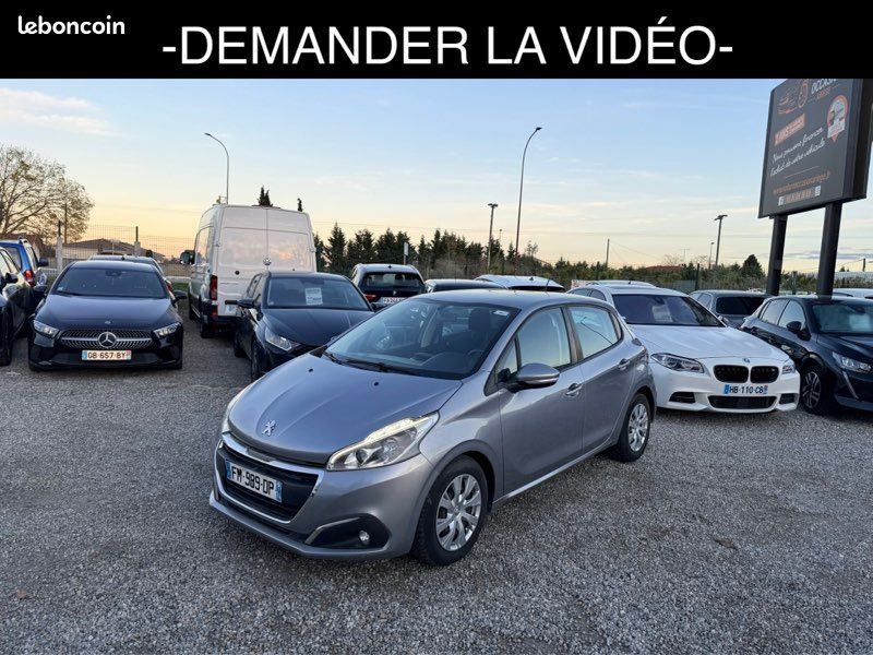 Peugeot 208 1.5hdi 100cv Active  1er Main -Suivie Entretien Complet - Apple CarPlay 
