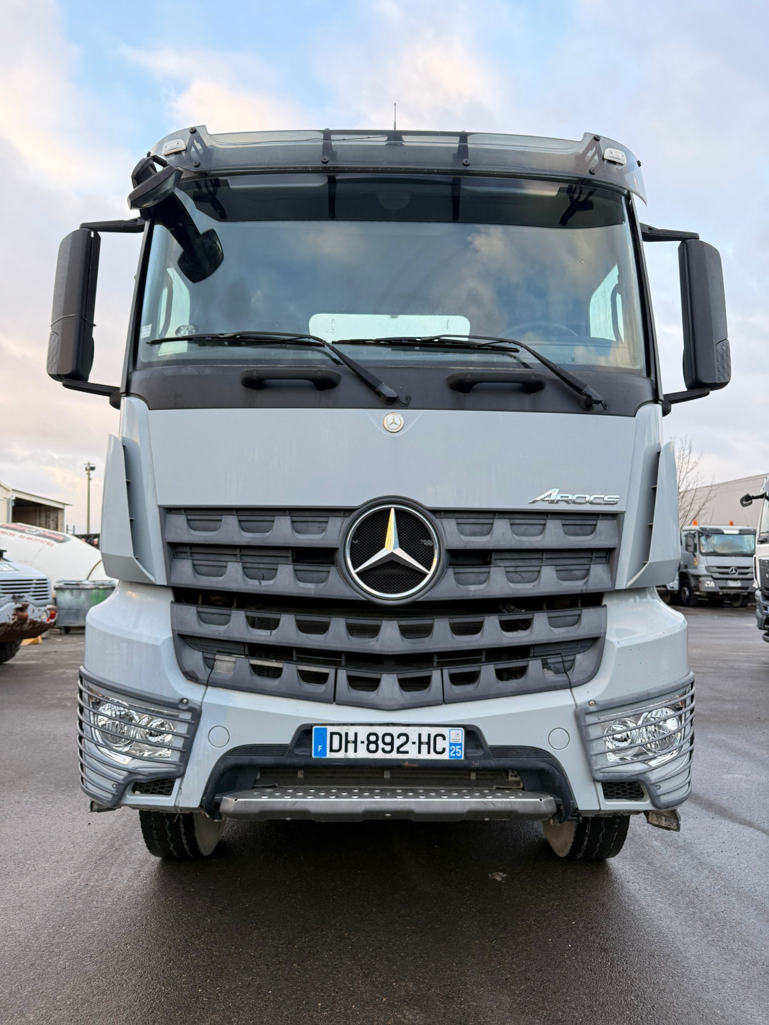 DH-892-HC / Année 2014