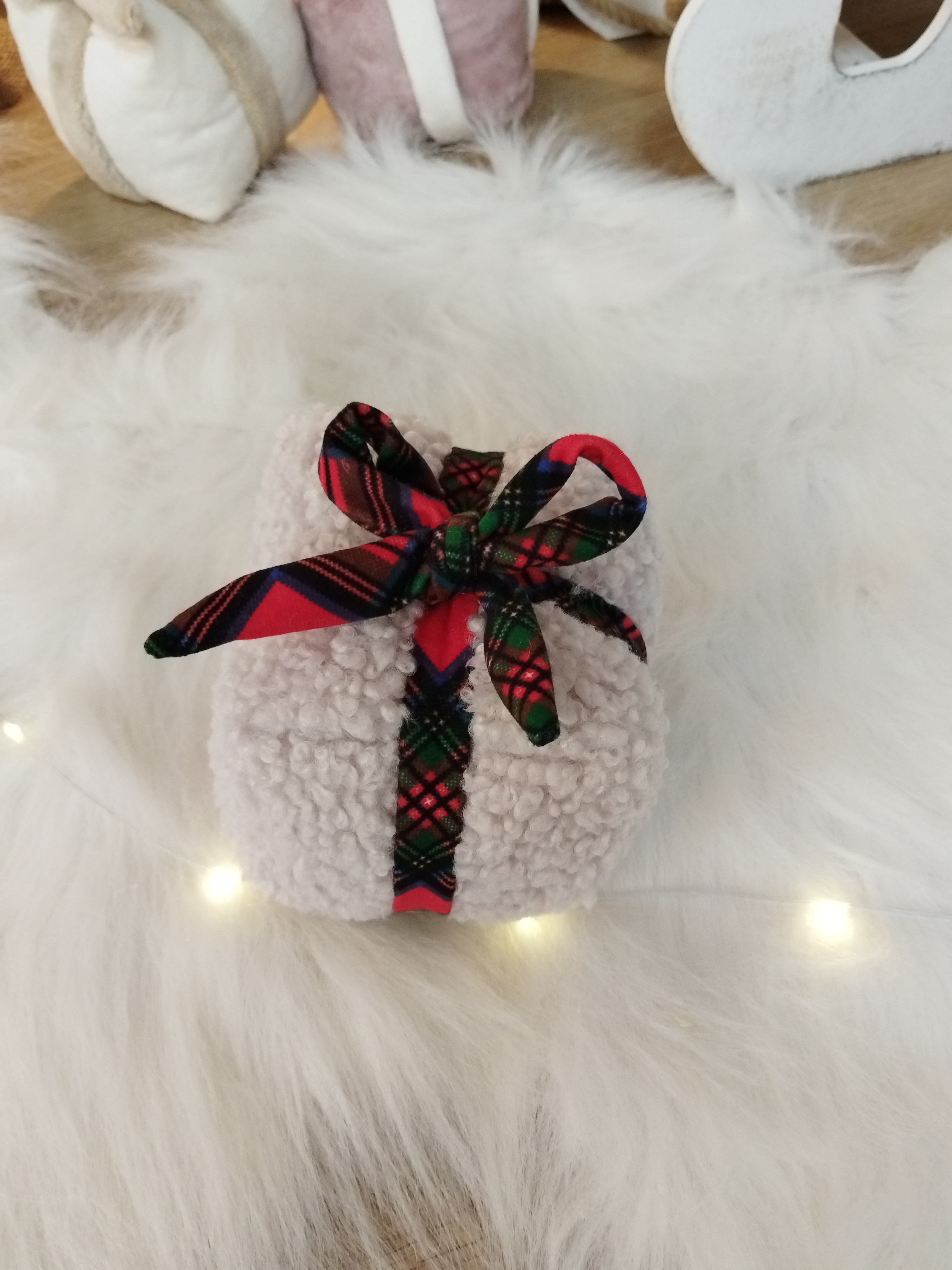 Jouet en forme de Cadeau - Tradition