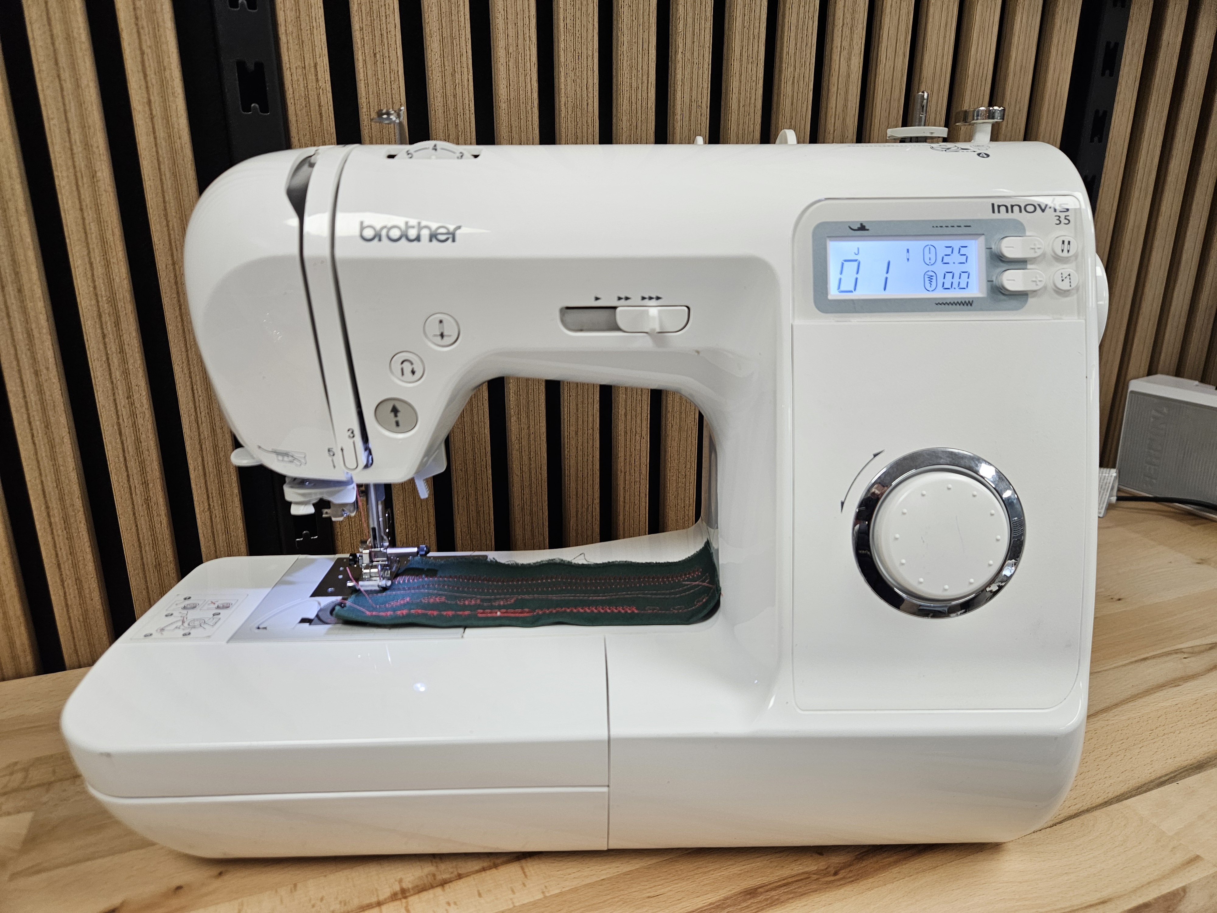 Machine à Coudre Brother Innov-is 35 - Occasion - Garantie 1 an 