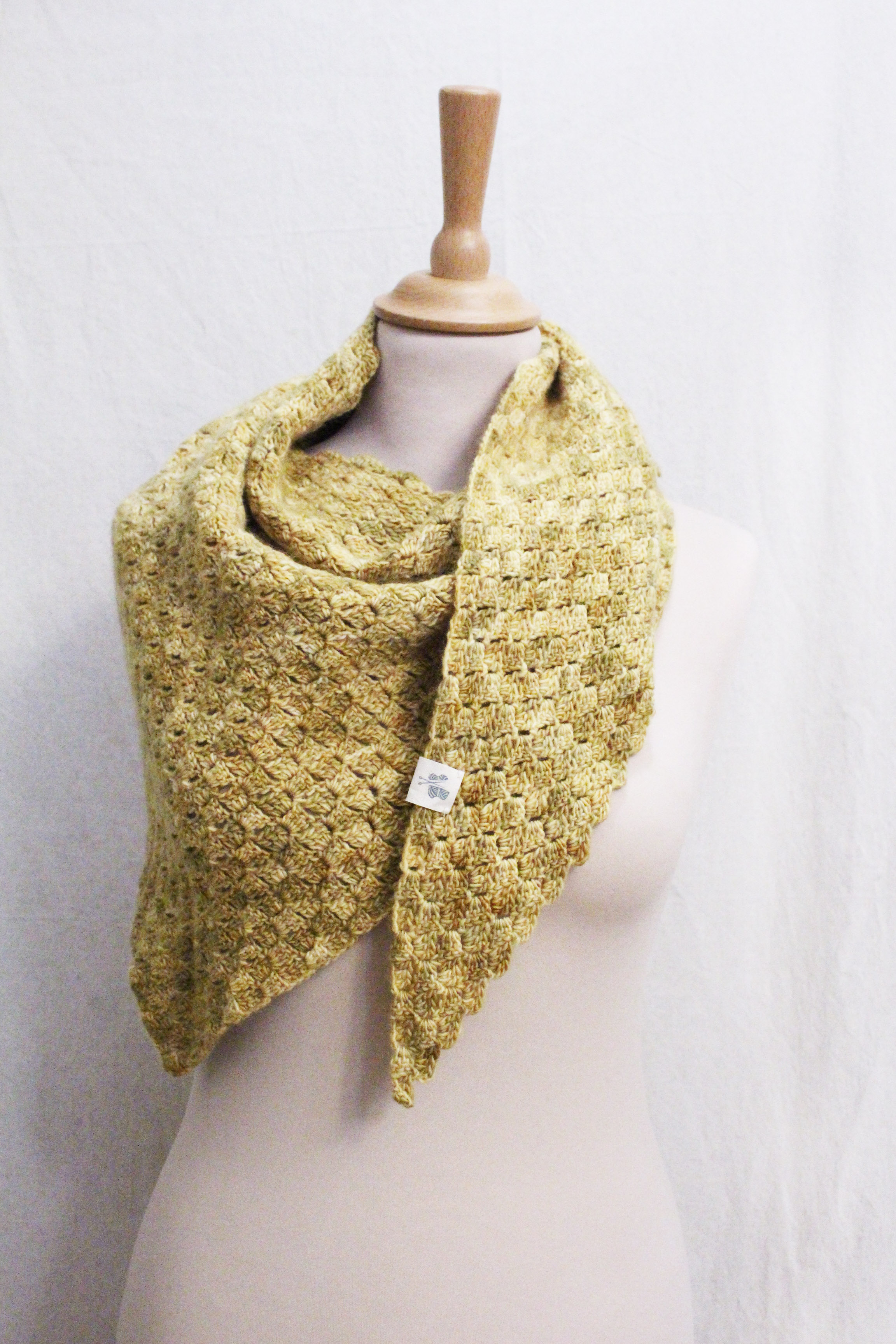 Châle au crochet laine douce Jaune