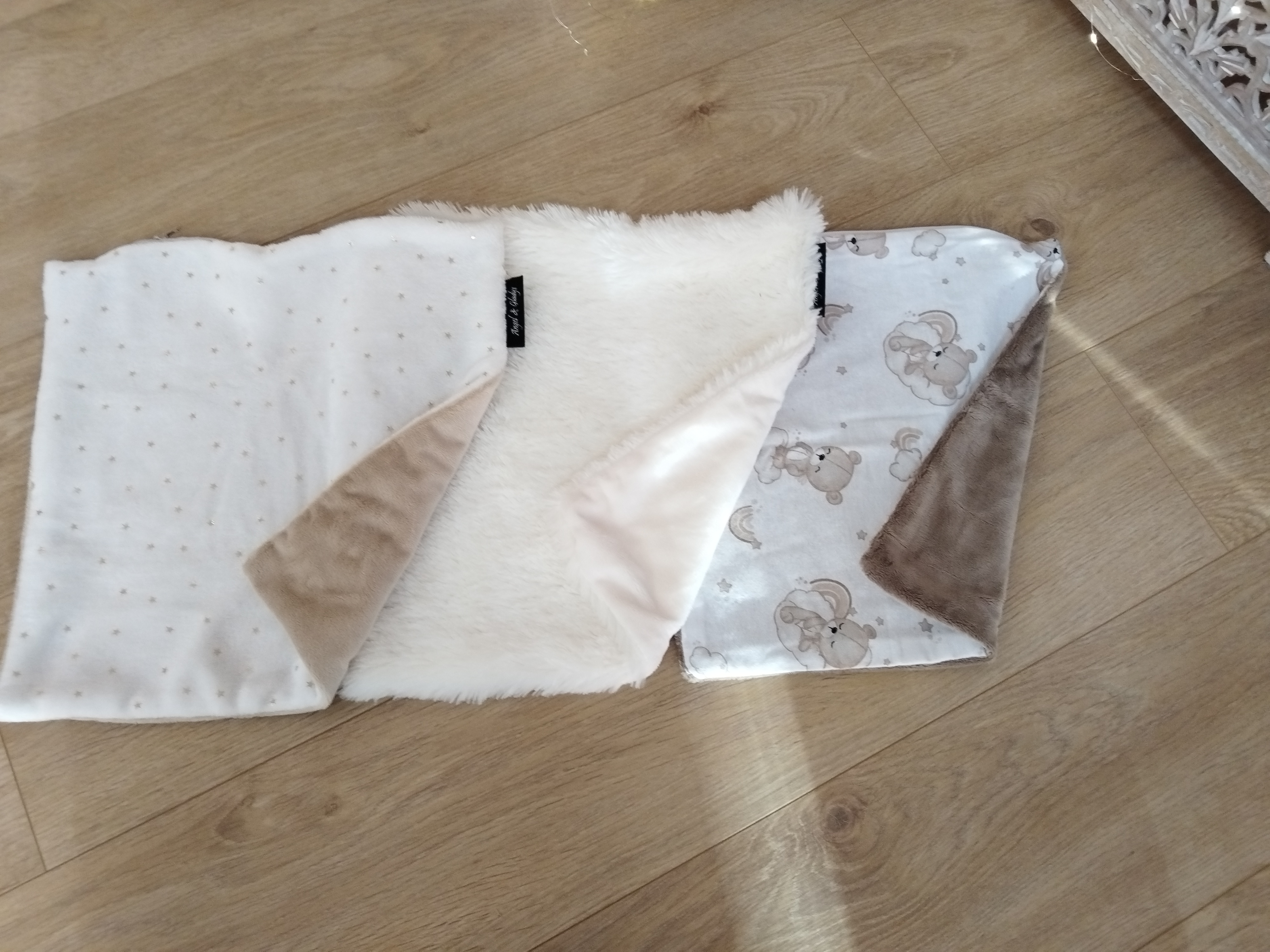 Housse pour coussin Divan T1 - Étoiles dorées – fluffy vanille et Divine