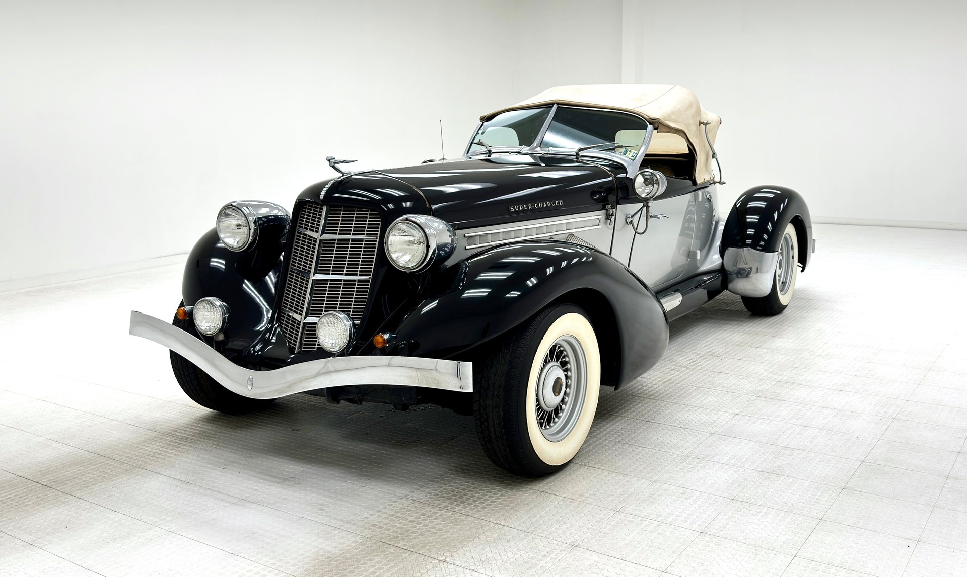 Auburn 851 Super-Charged “Boattail” Speedster de 1935