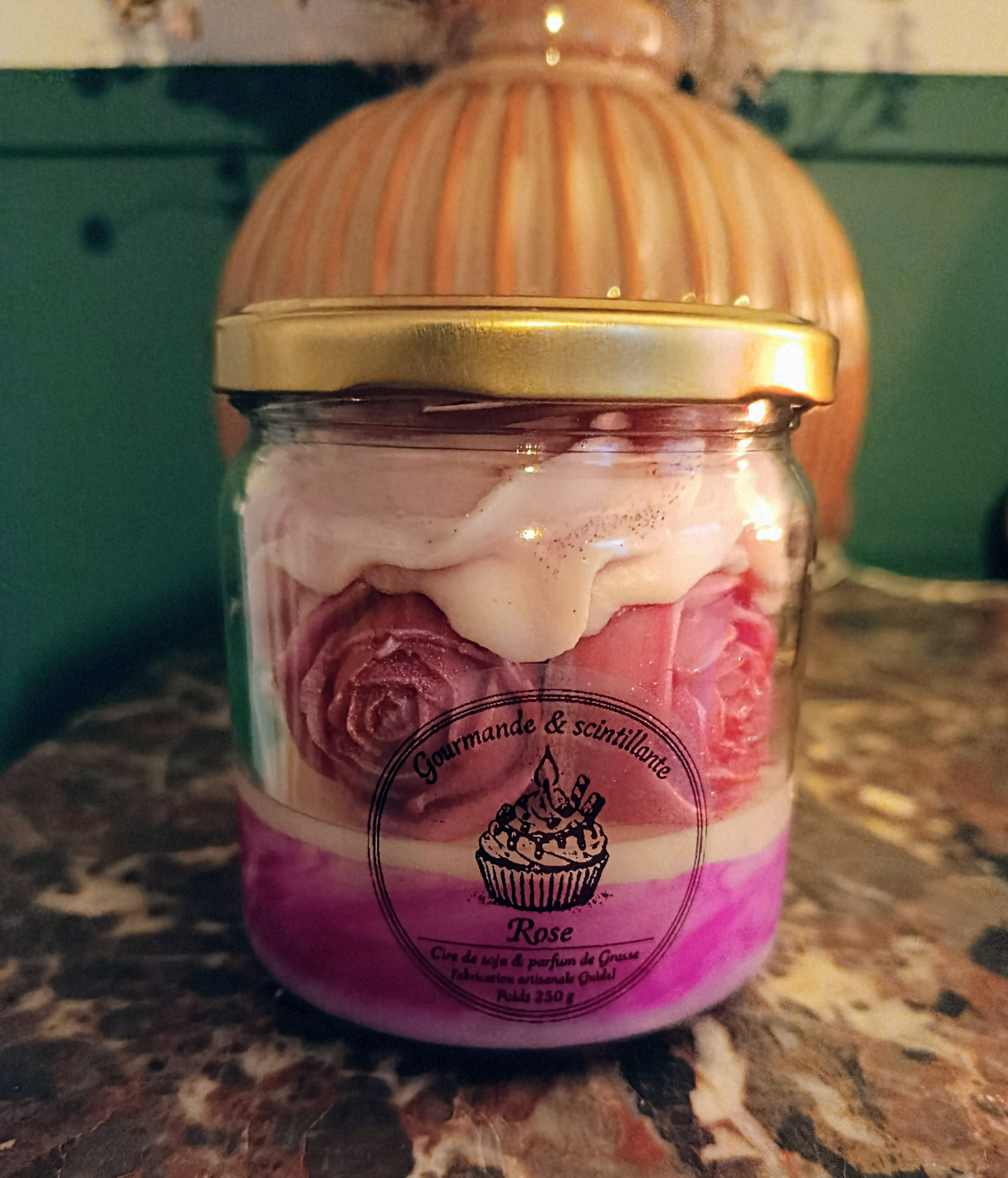 Bougie gourmande rose 250g
