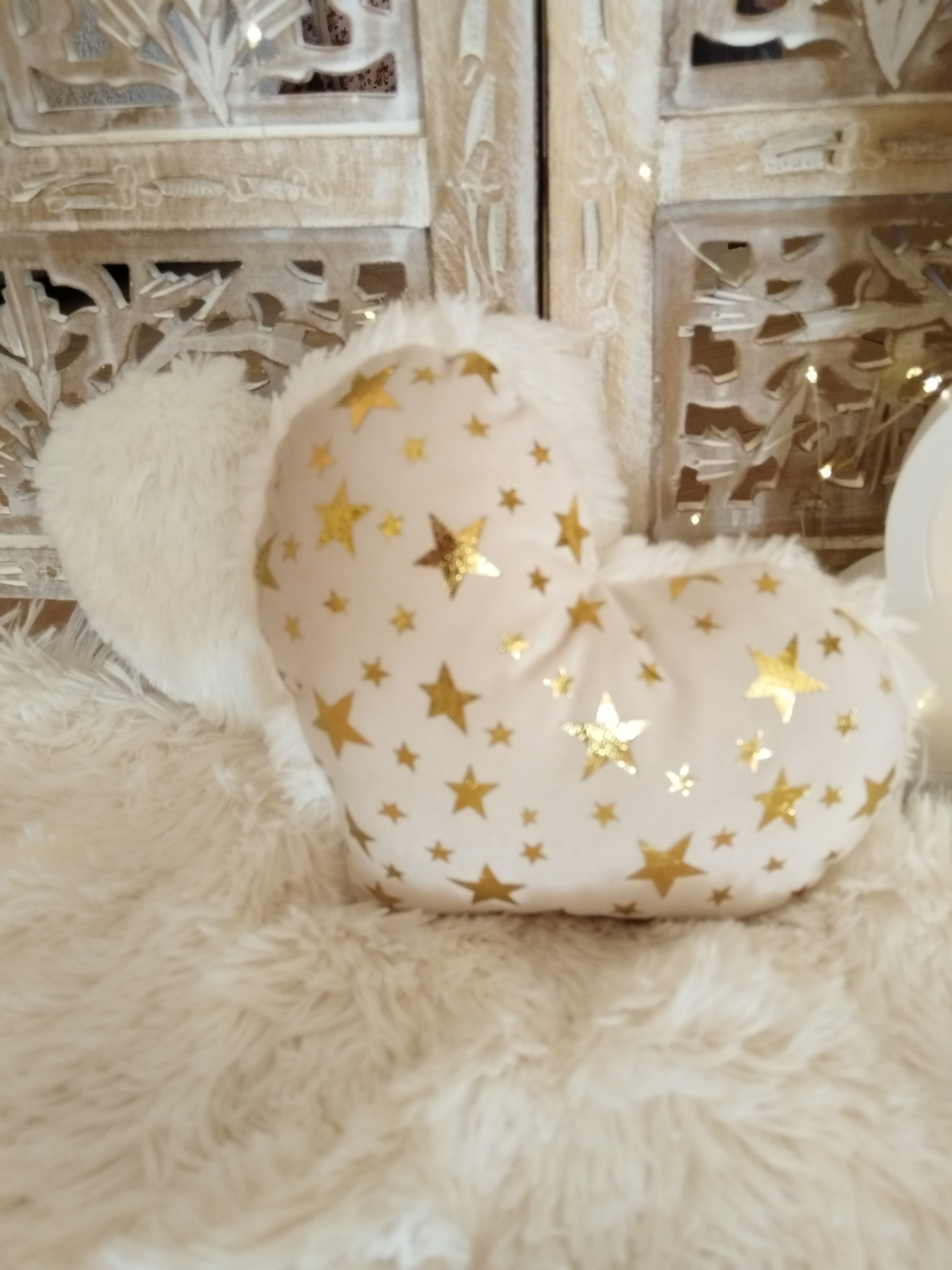 Coussin Coeur étoiles dorées