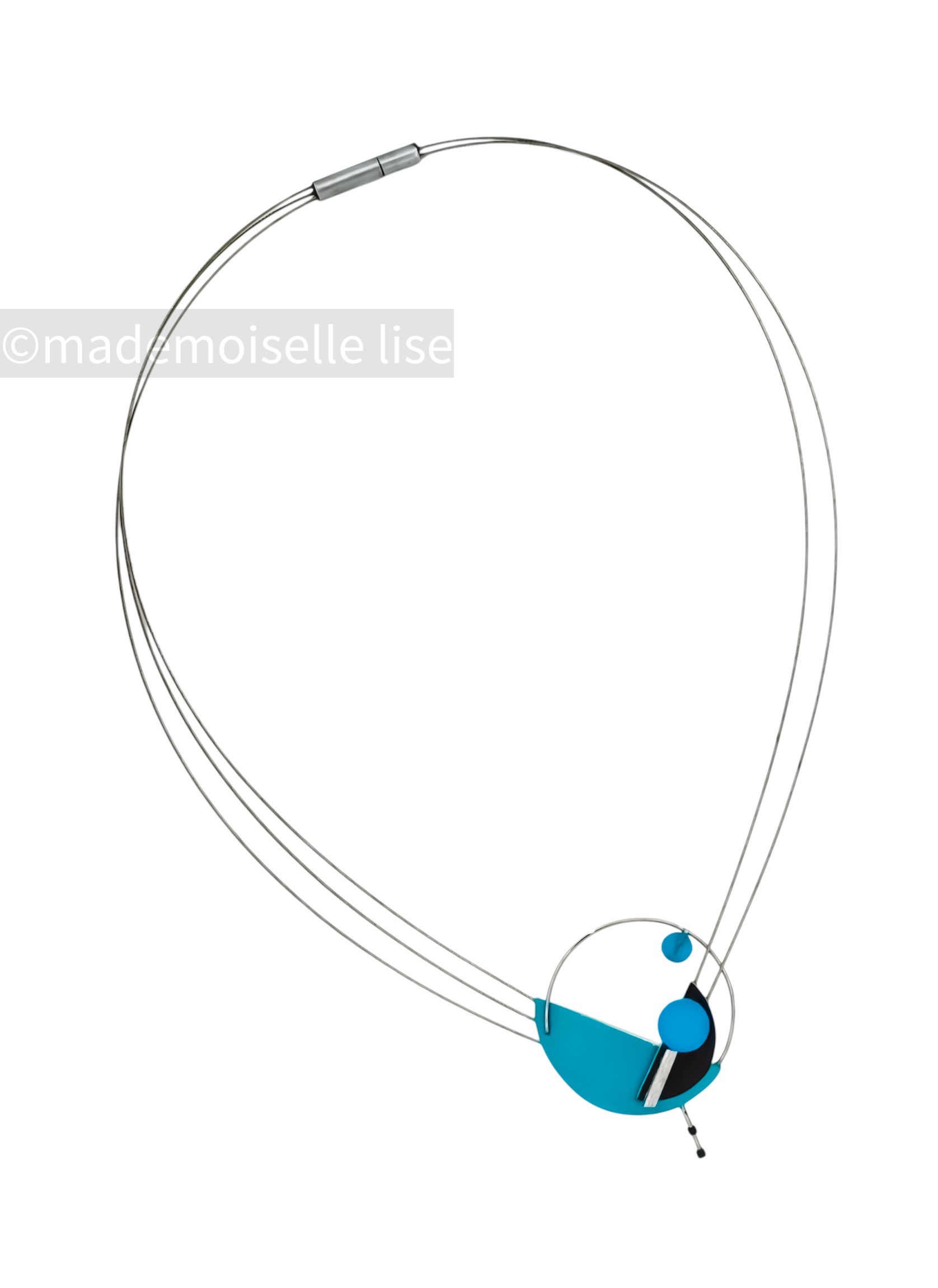 Collier C15