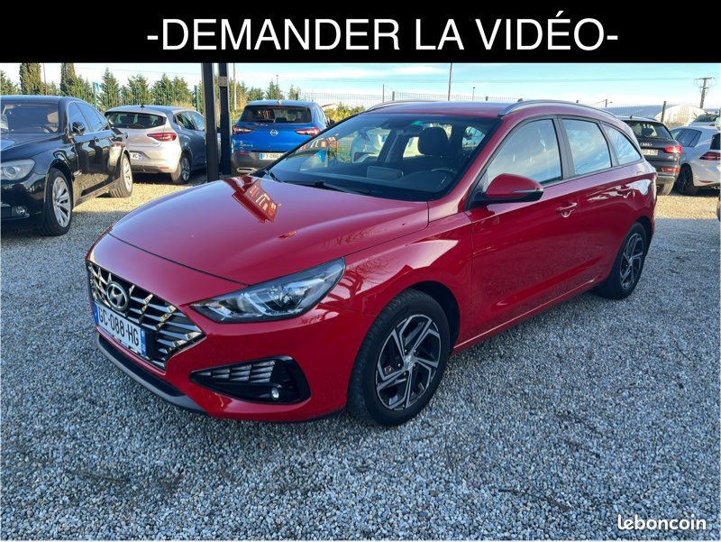 Hyundai i30 SW 1.6crdi 115ch Business / BVA / 1er Main 