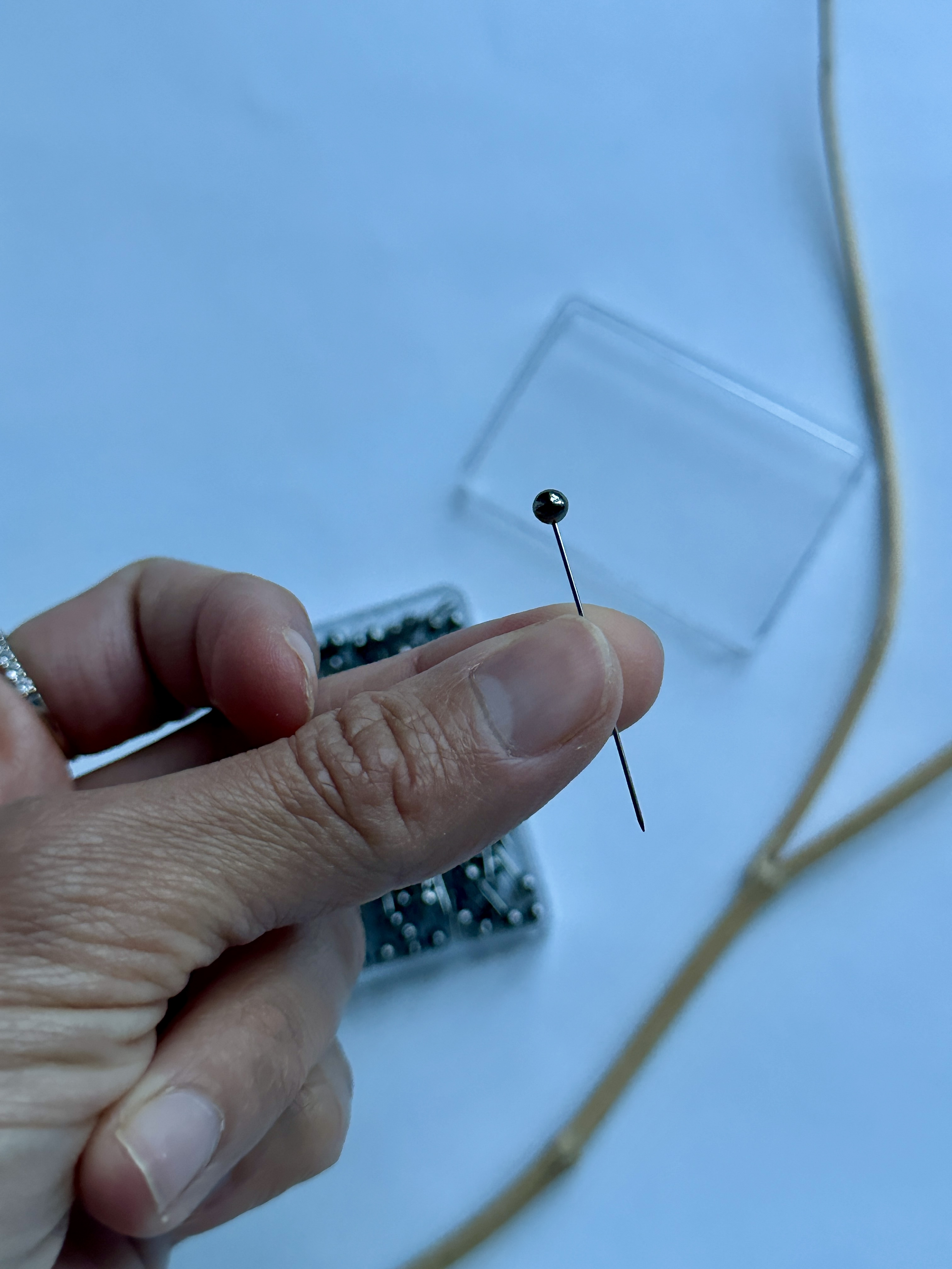 Aiguilles Black Silver gold