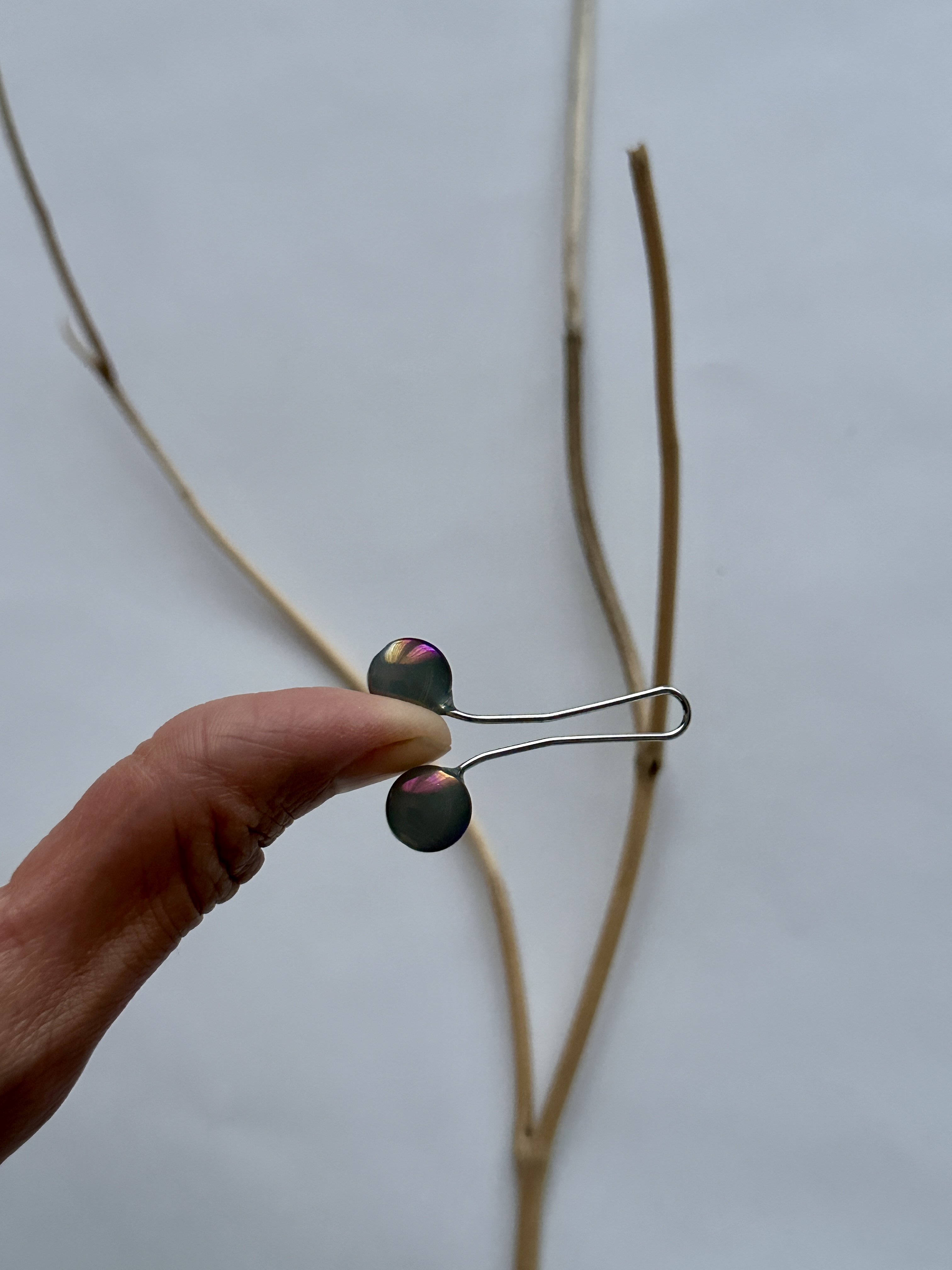 Pince anti-trou – Noire nacrée