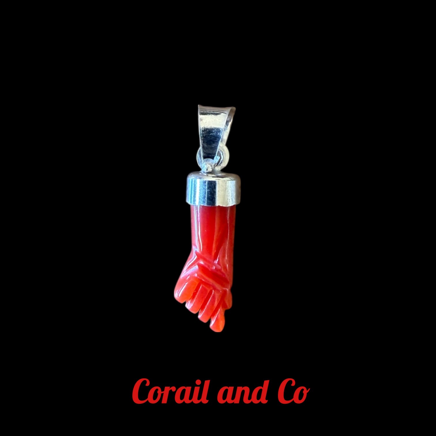 abcPetite Main de protection corse en corail et argent 925