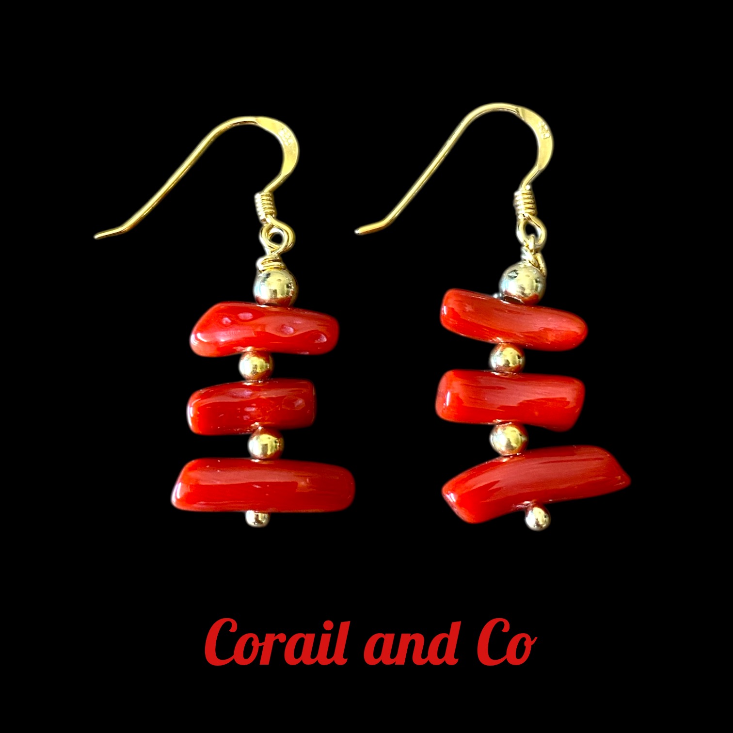 3)Boucles d'oreille gros brins de Corail crochets  plaqué or