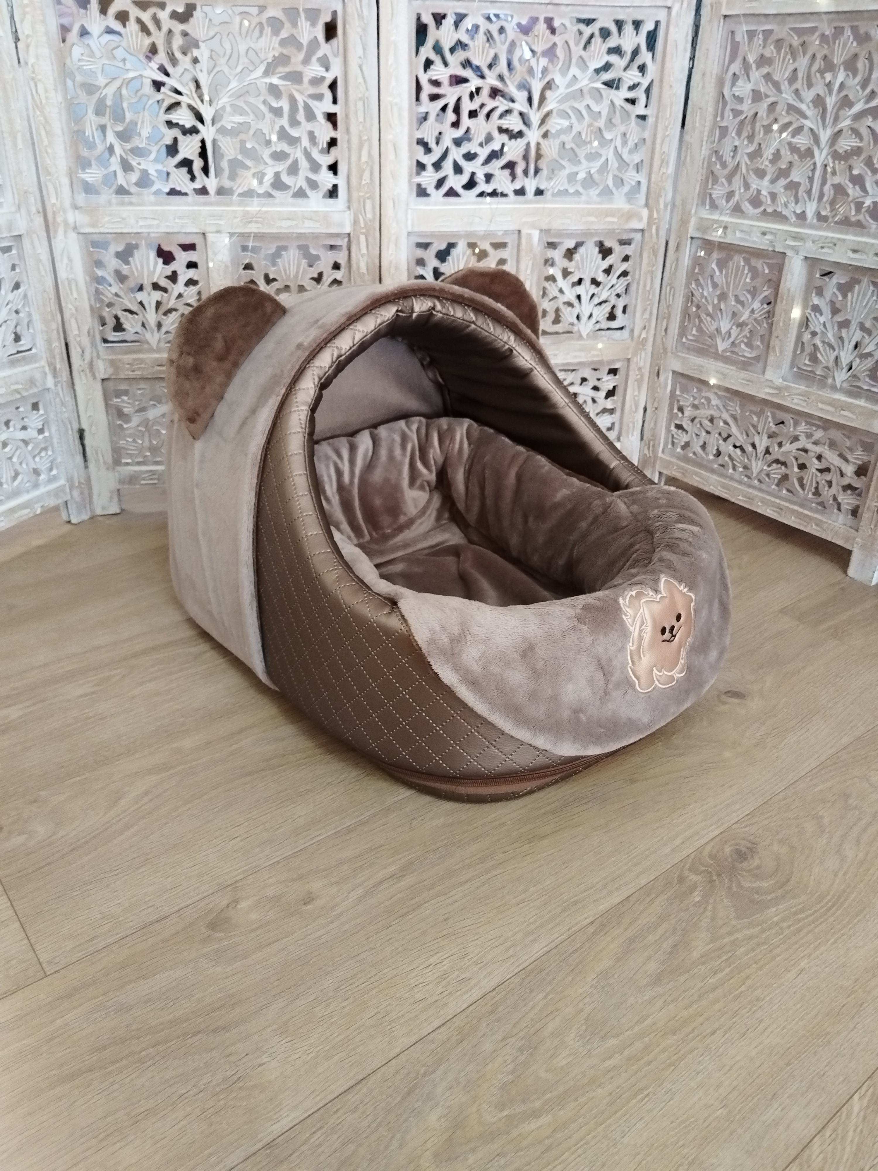 Le Softygloo Marron et ses accessoires Mocca Coconut