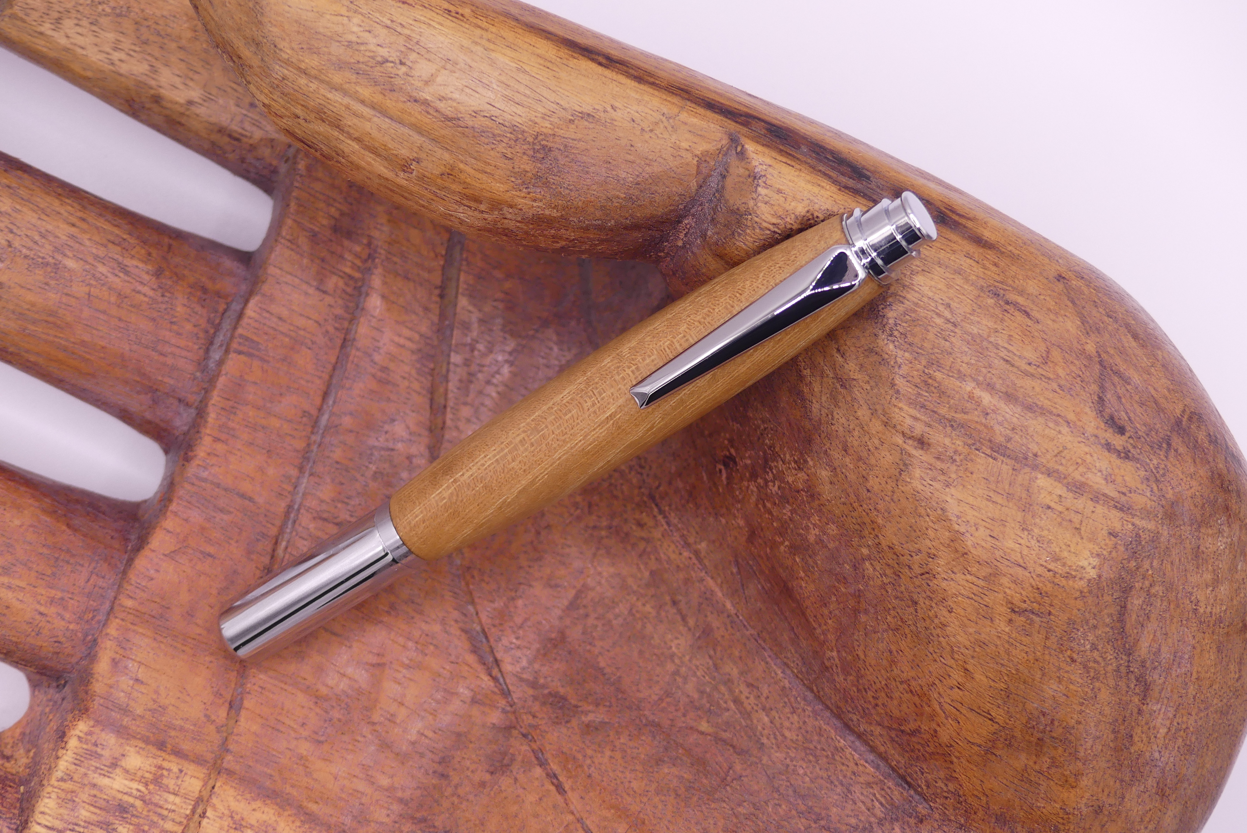 Stylo roller en acacia - Finition Plaqué chrome