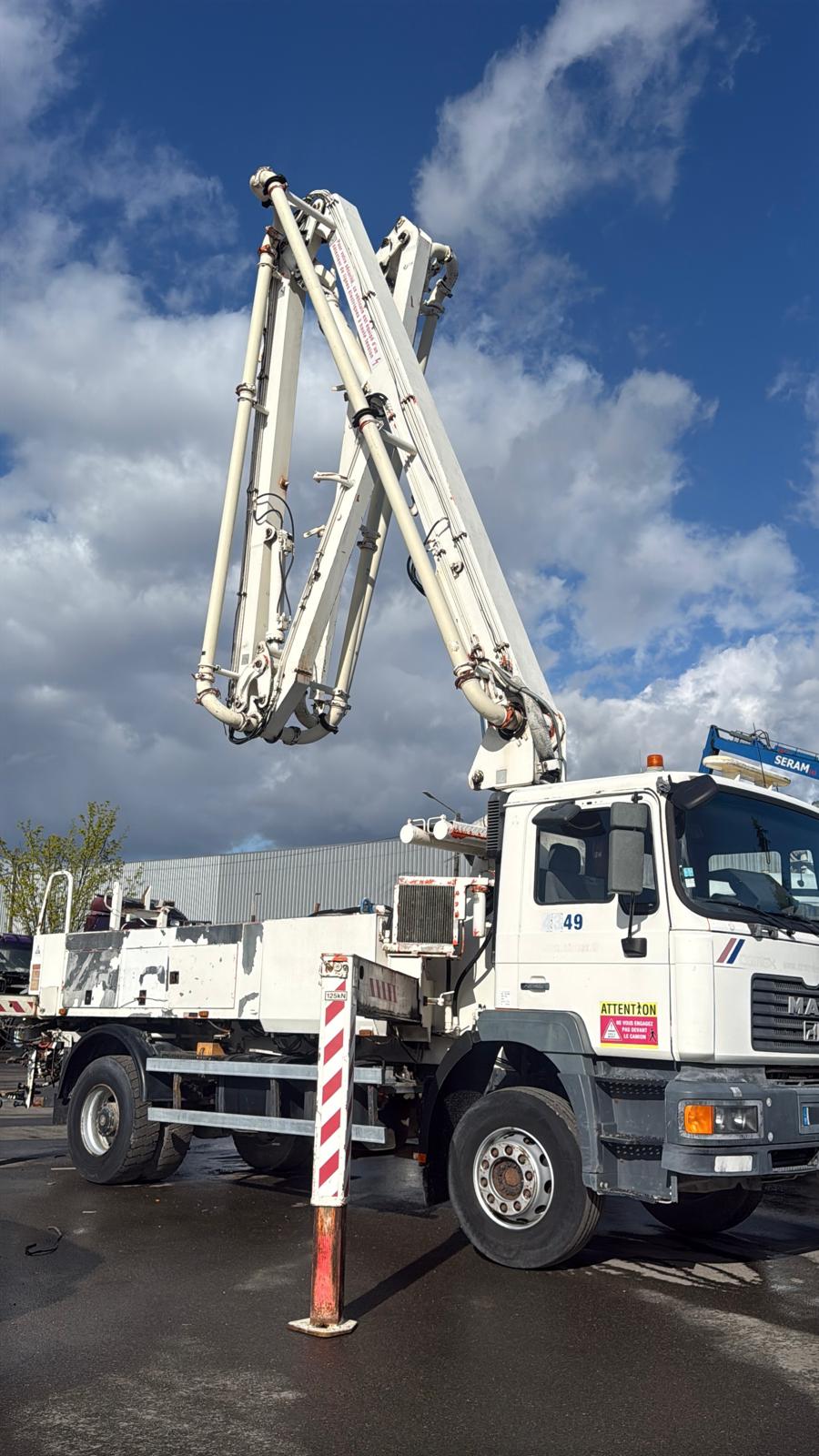 FL-151-RN / Année 2002