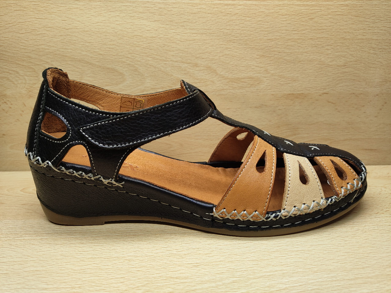 Chaussure à brides compensée ALTEX  Noir / Cognac