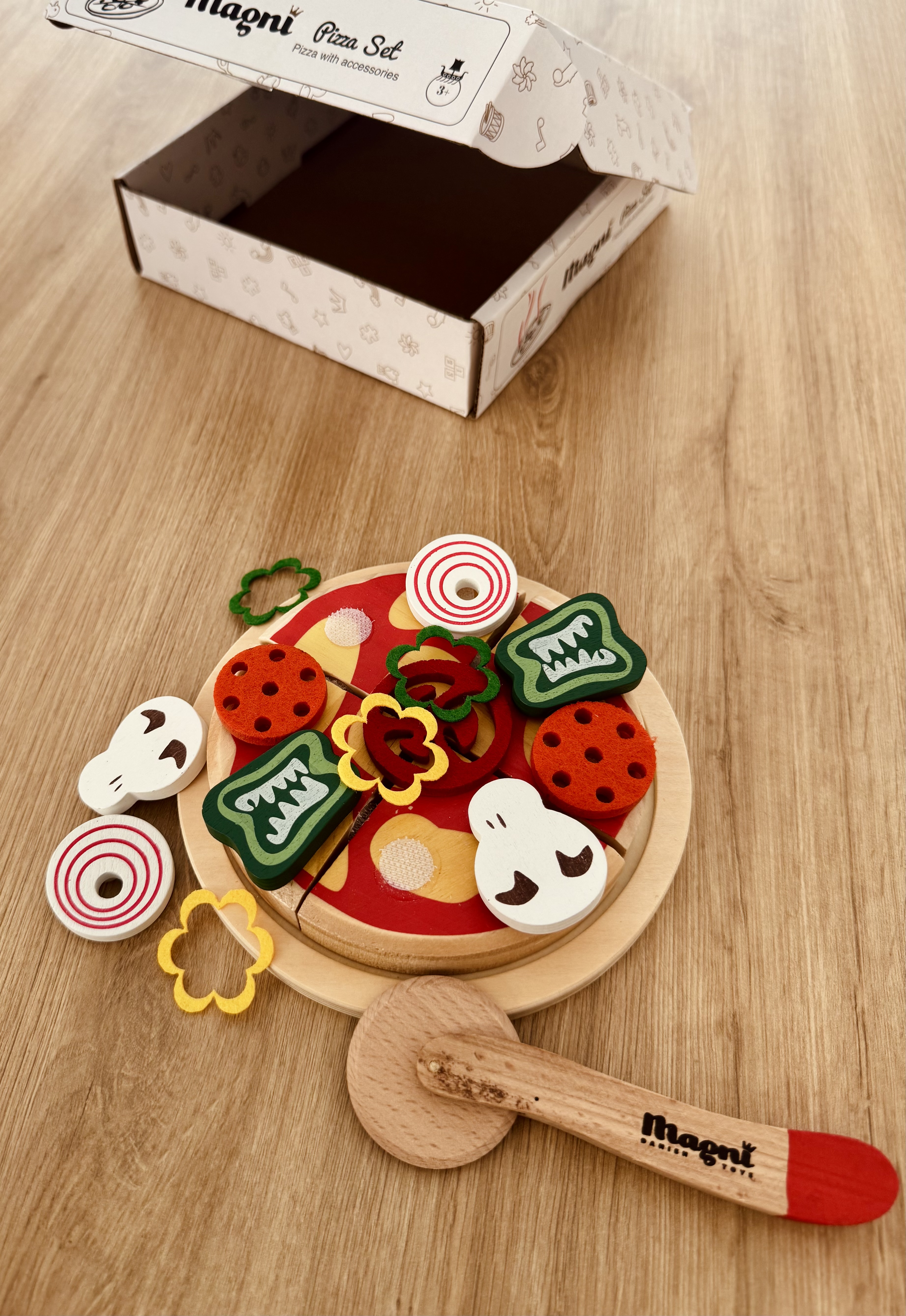 Jeu d'imitation en bois - Pizza & boite