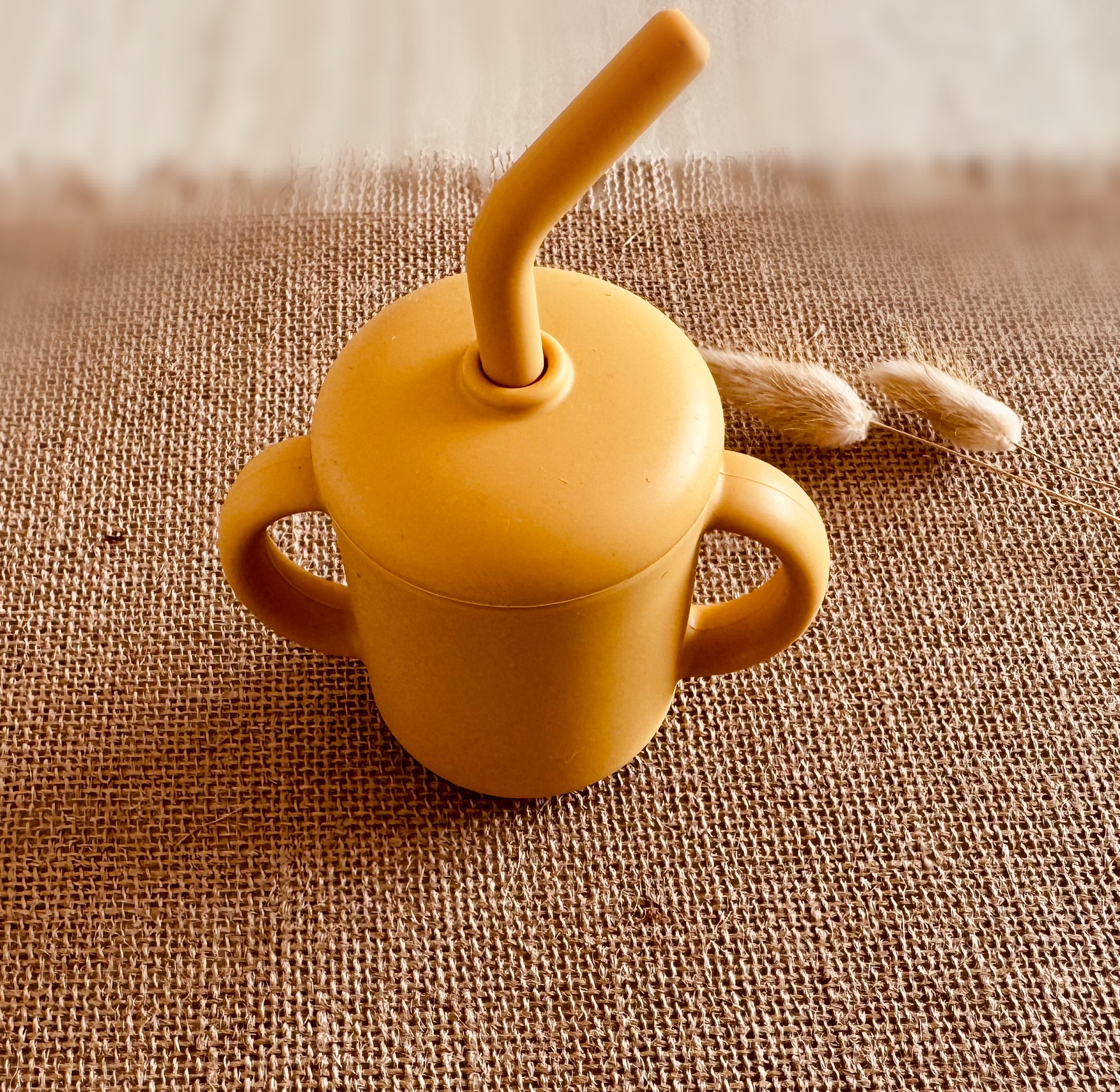 Tasse avec paille en silicone - Moutarde