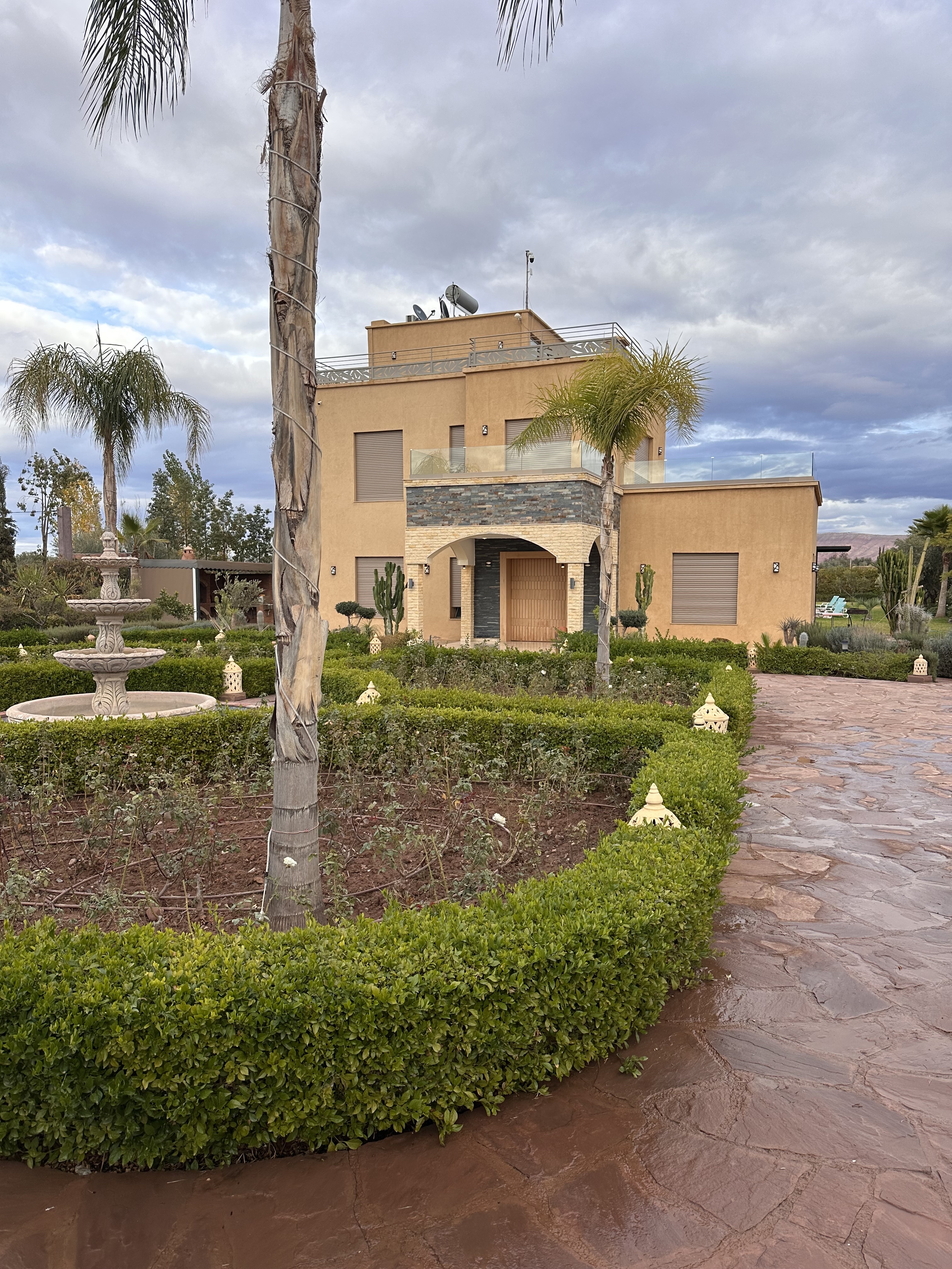 belle maison de campagne à SIDI ABDELLAH GHIAT