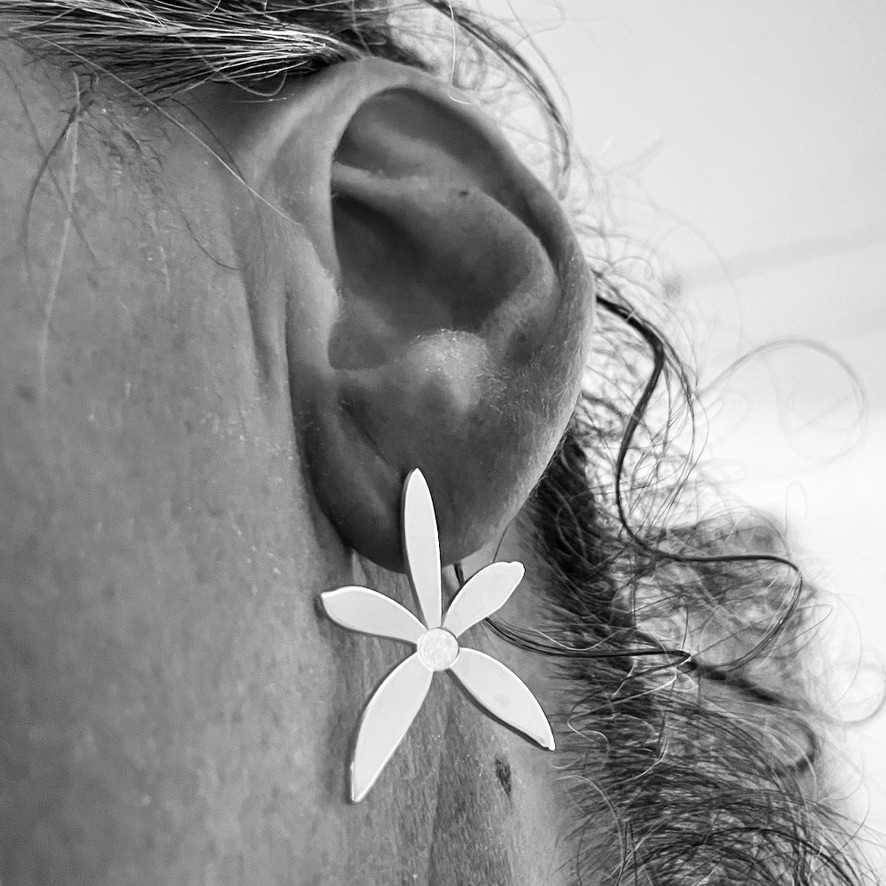 Vanilla flower earrings