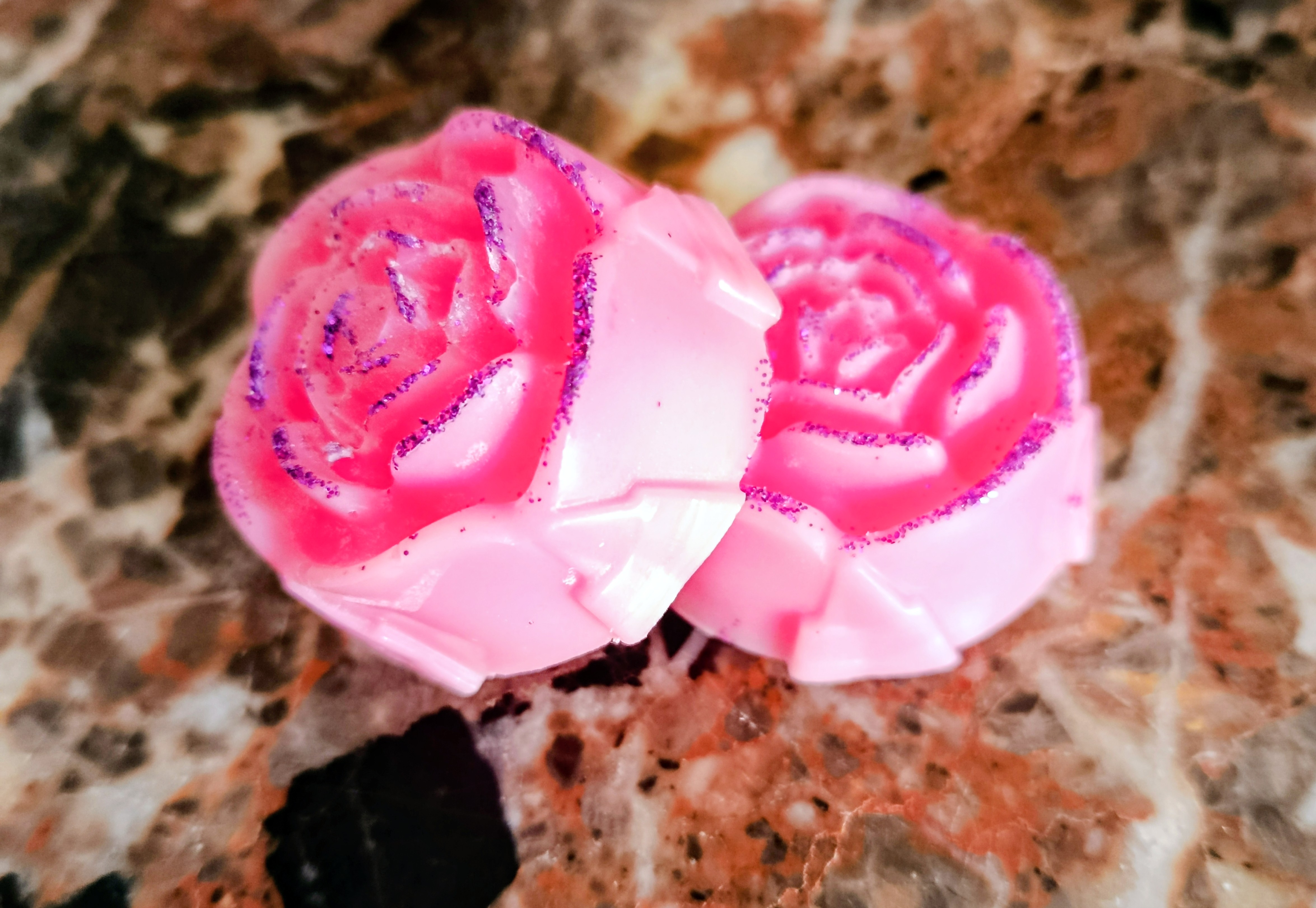 fondant parfumé( 2 roses ) senteur roses d antan 