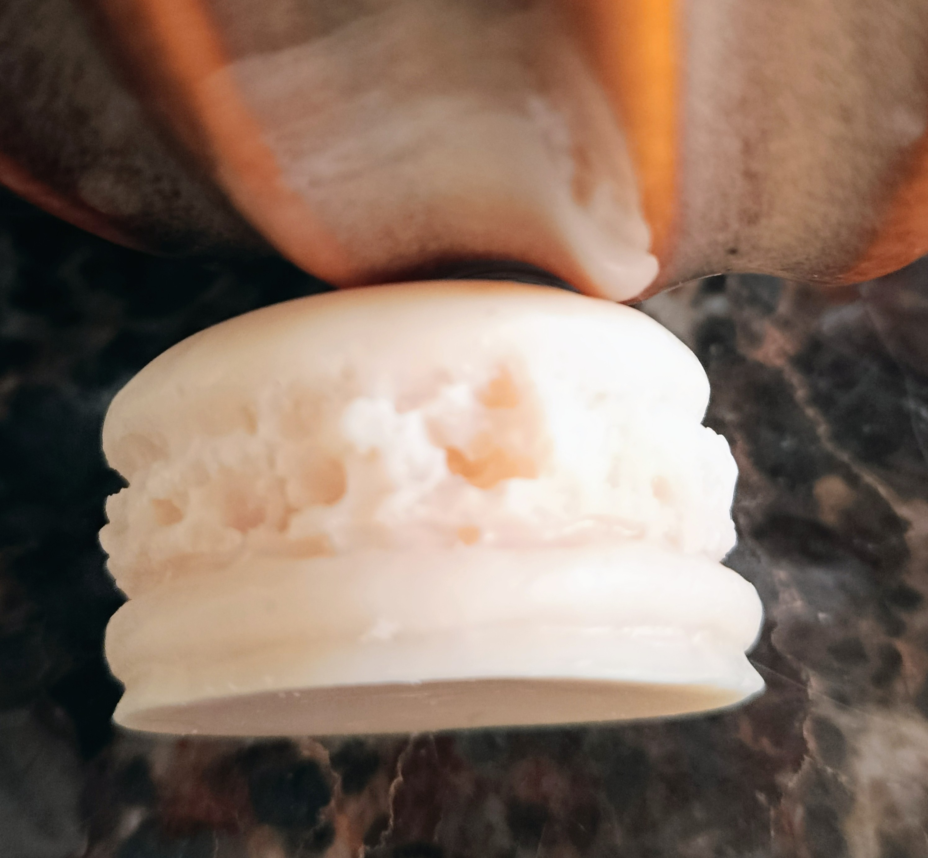 fondant parfumé(macaron ) senteur monoï pêche 