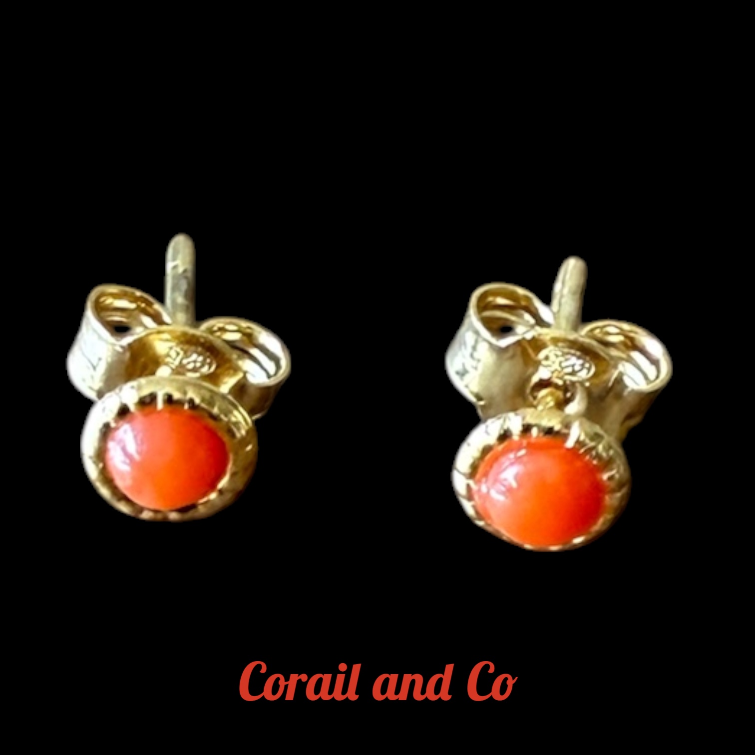 Boucles d'oreilles corail /plaqué Or