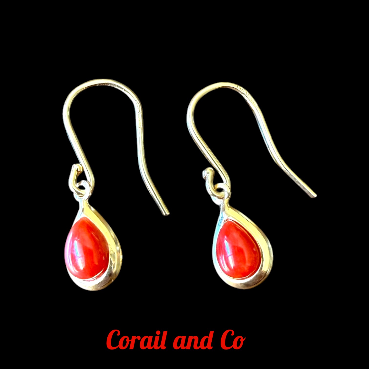 Boucles d'oreilles classiques en corail /plaqué or