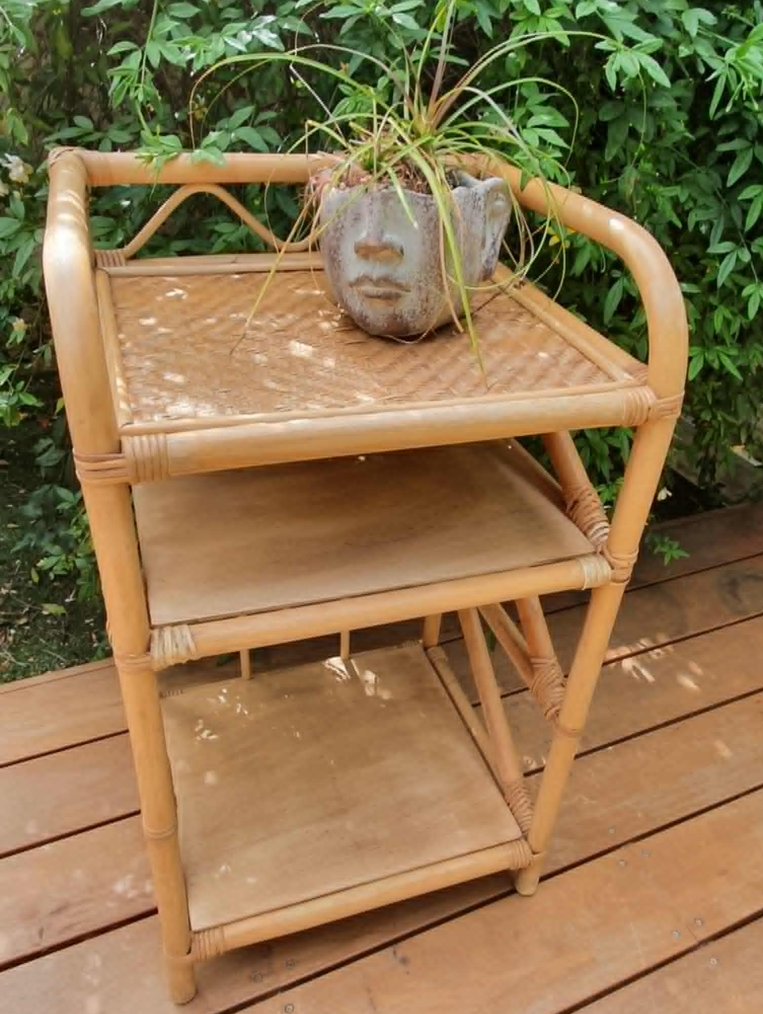 Meuble en rotin vintage