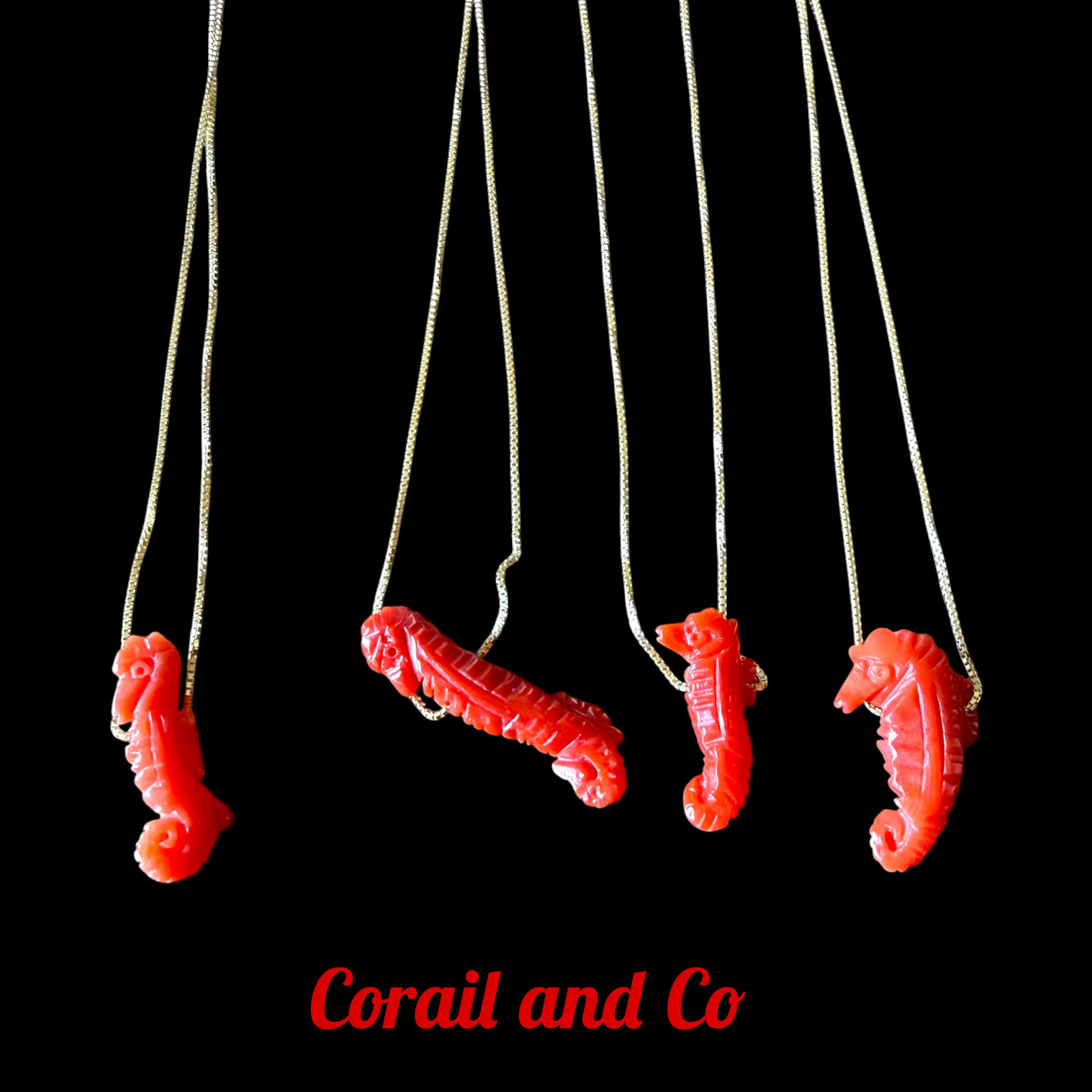  Collier  corail hippocampe / plaqué or