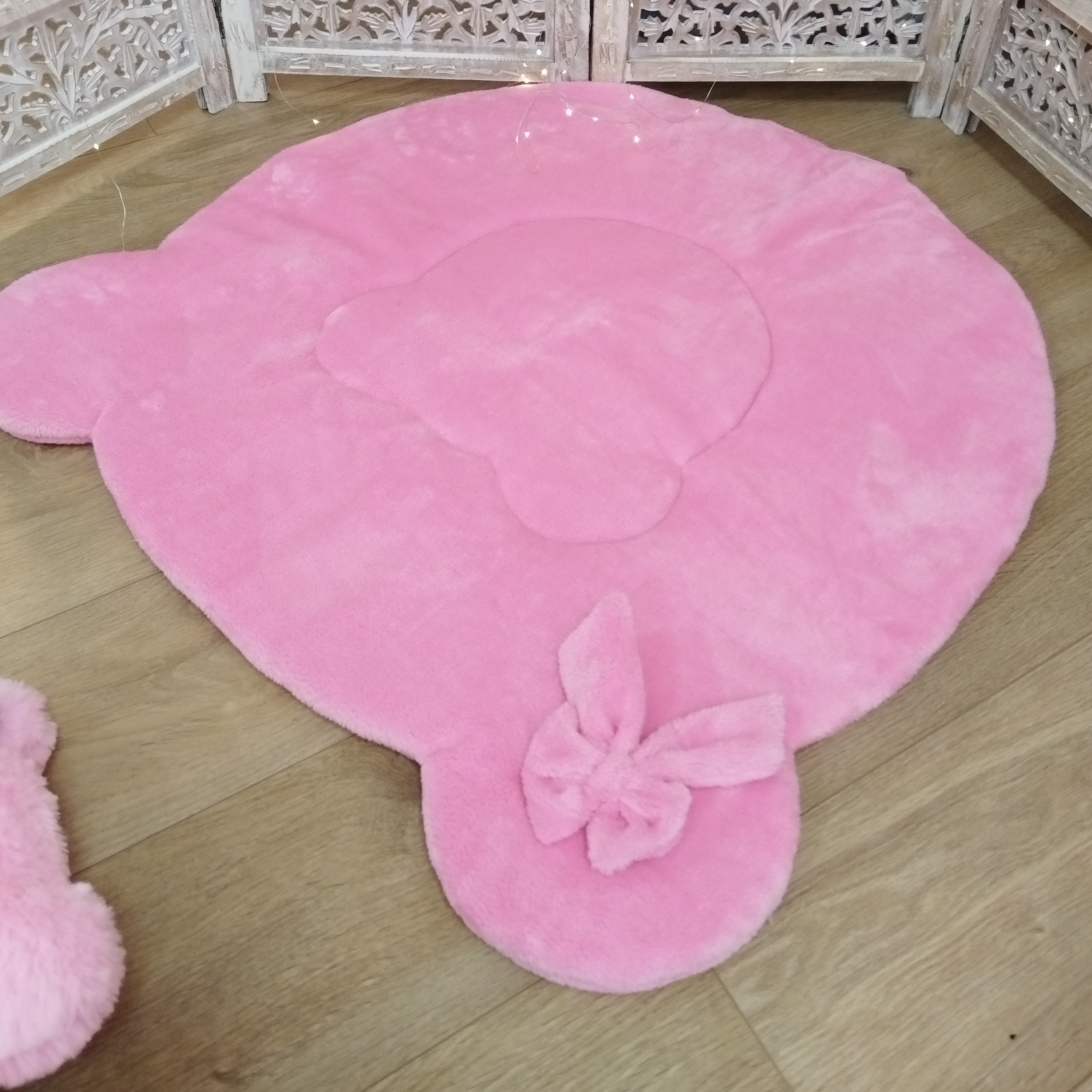 Tapis Ours Pilou Rose Acidulé