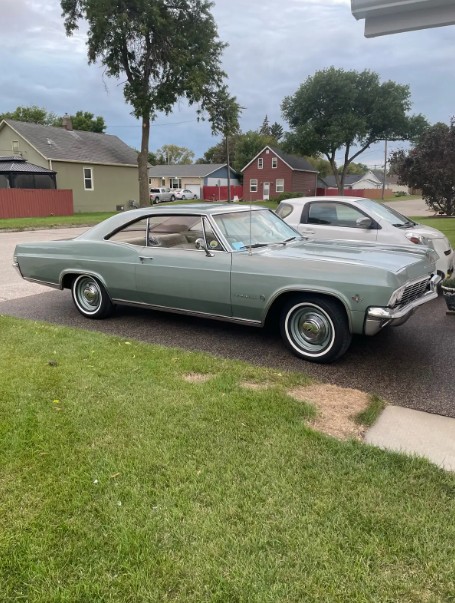 1965 Chevrolet Impala 409ci Big-Block