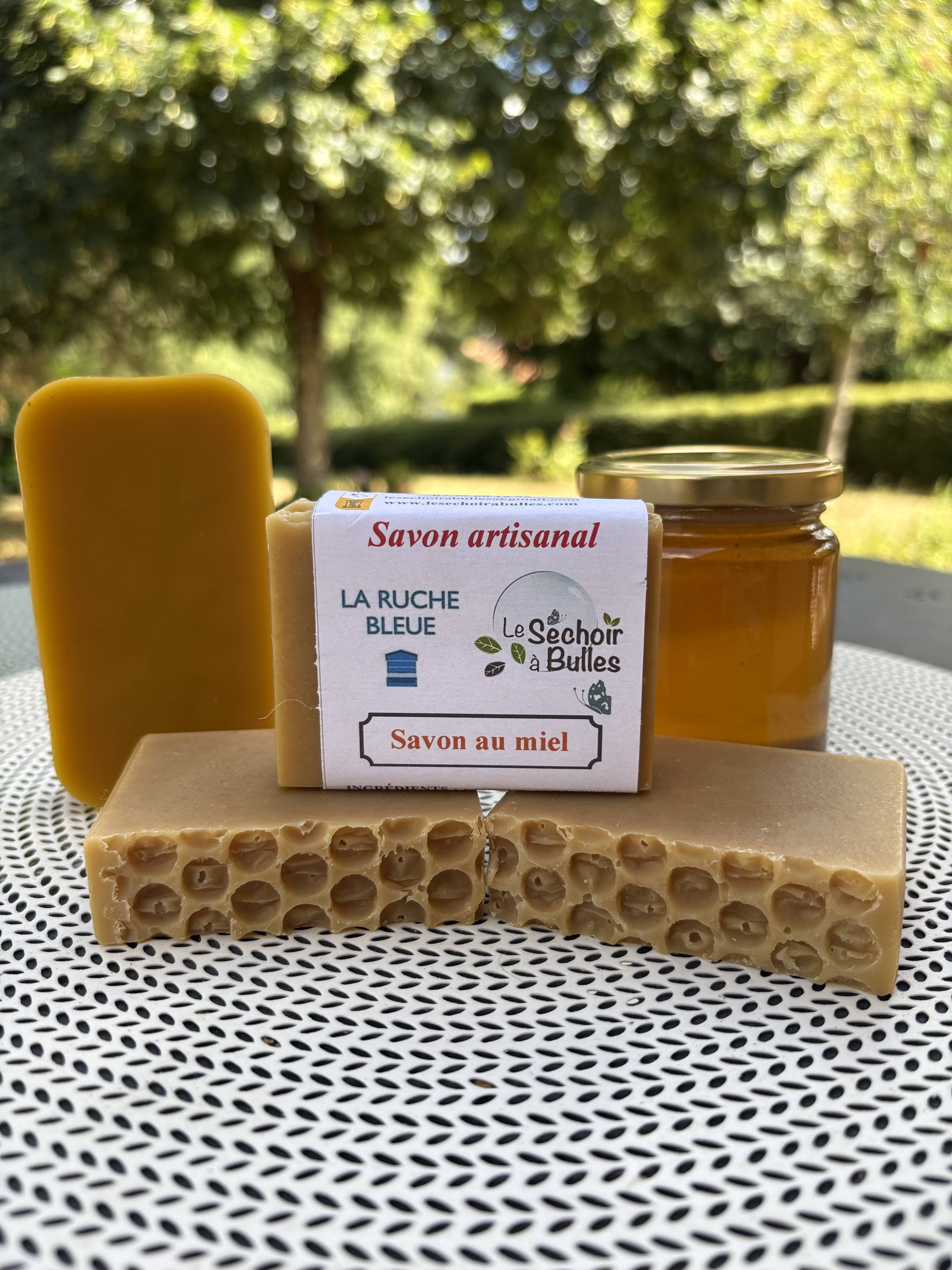 Savon au miel et à la cire d'abeilles