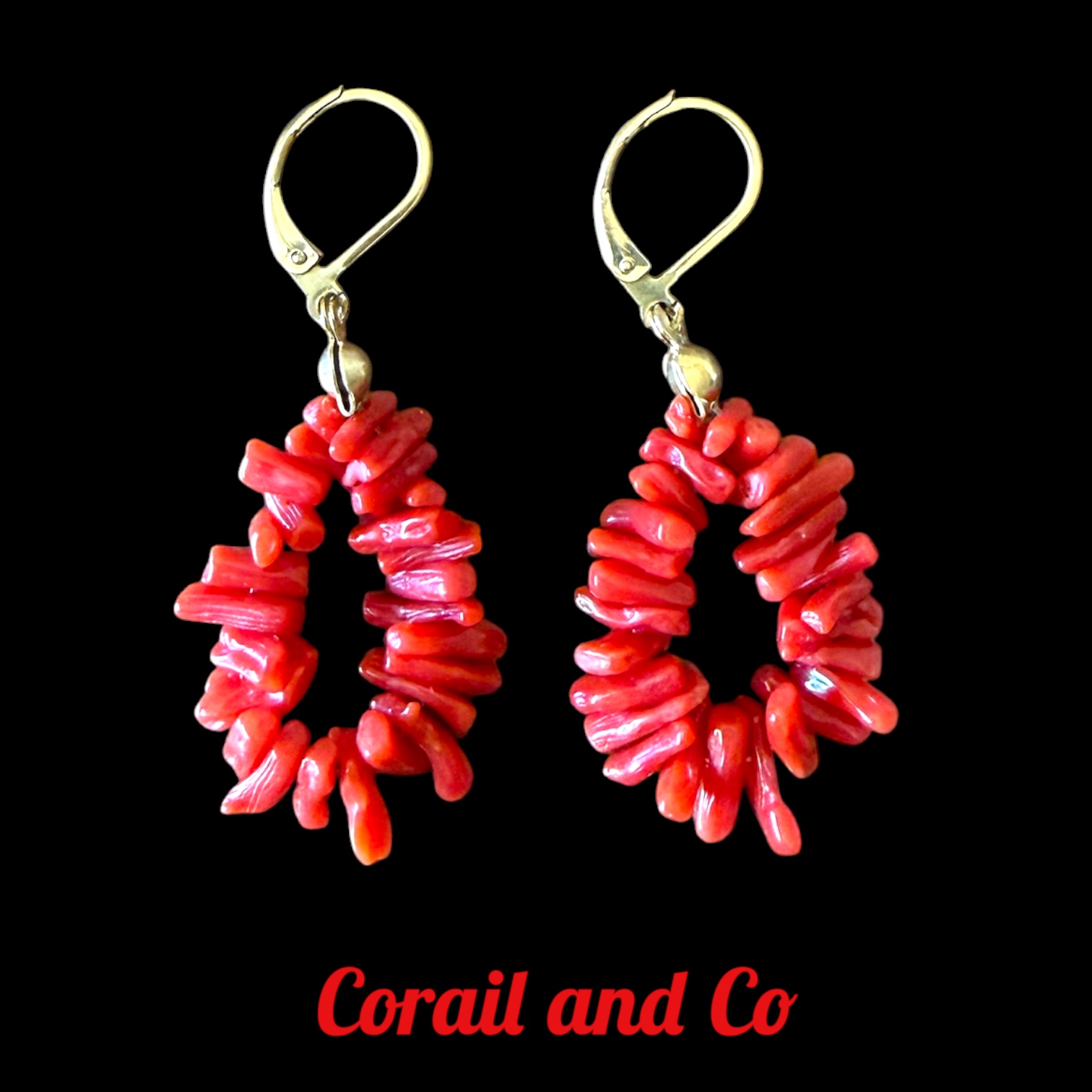 1) Boucles d'oreille style creoles en corail traditionnel