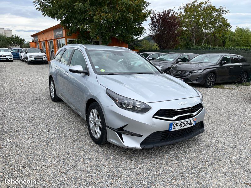 Kia ceed 1.6crdi 136ch 1er Main
