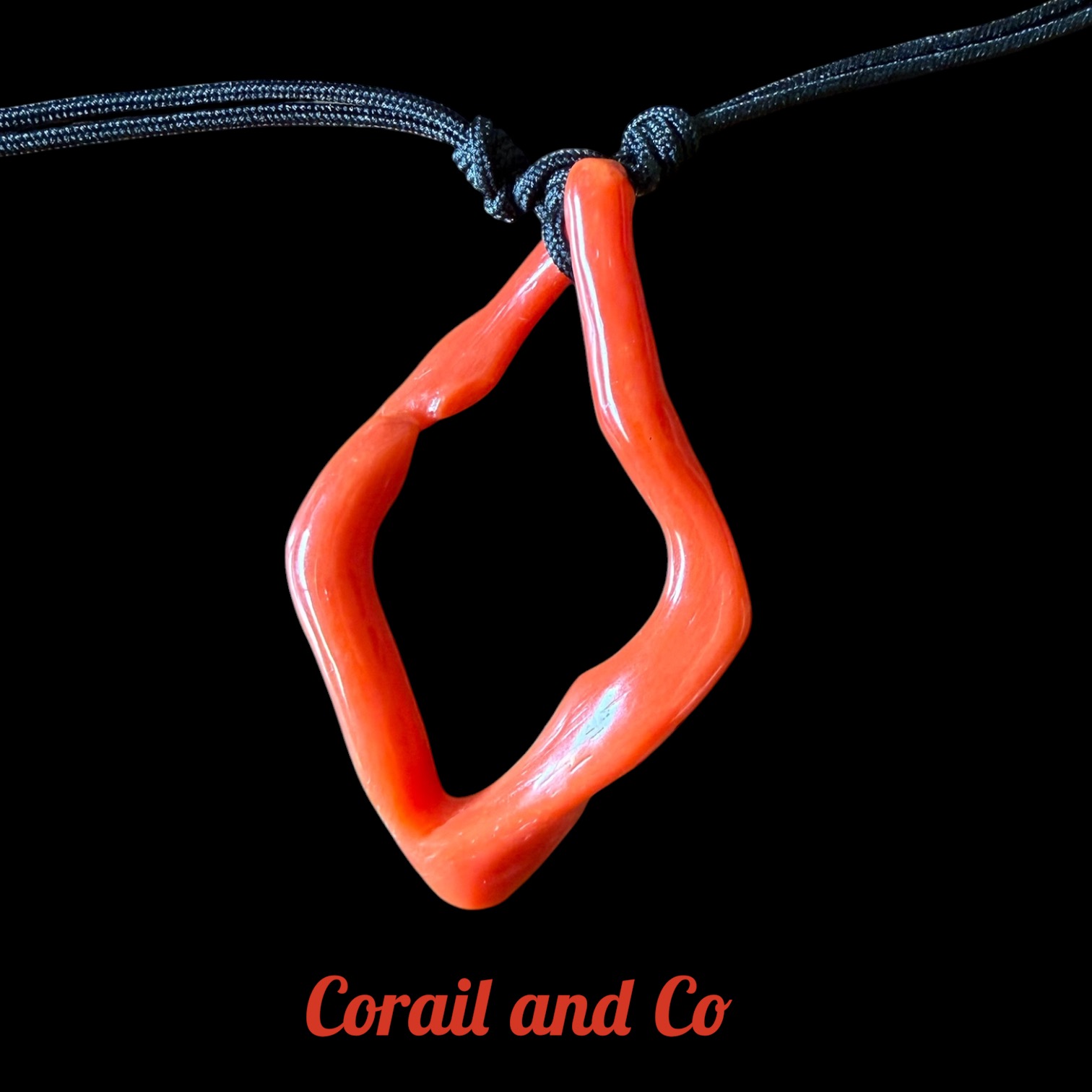 Collier en corail anneau  naturel